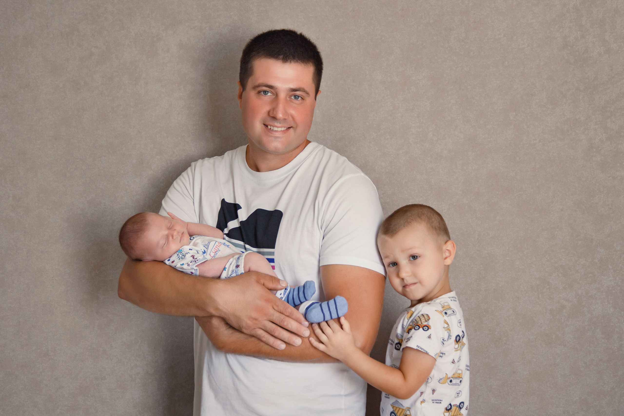 Владимир. ФОТОСТИЛЬ, изготовление рекламной продукции в Приморско-Ахтарске