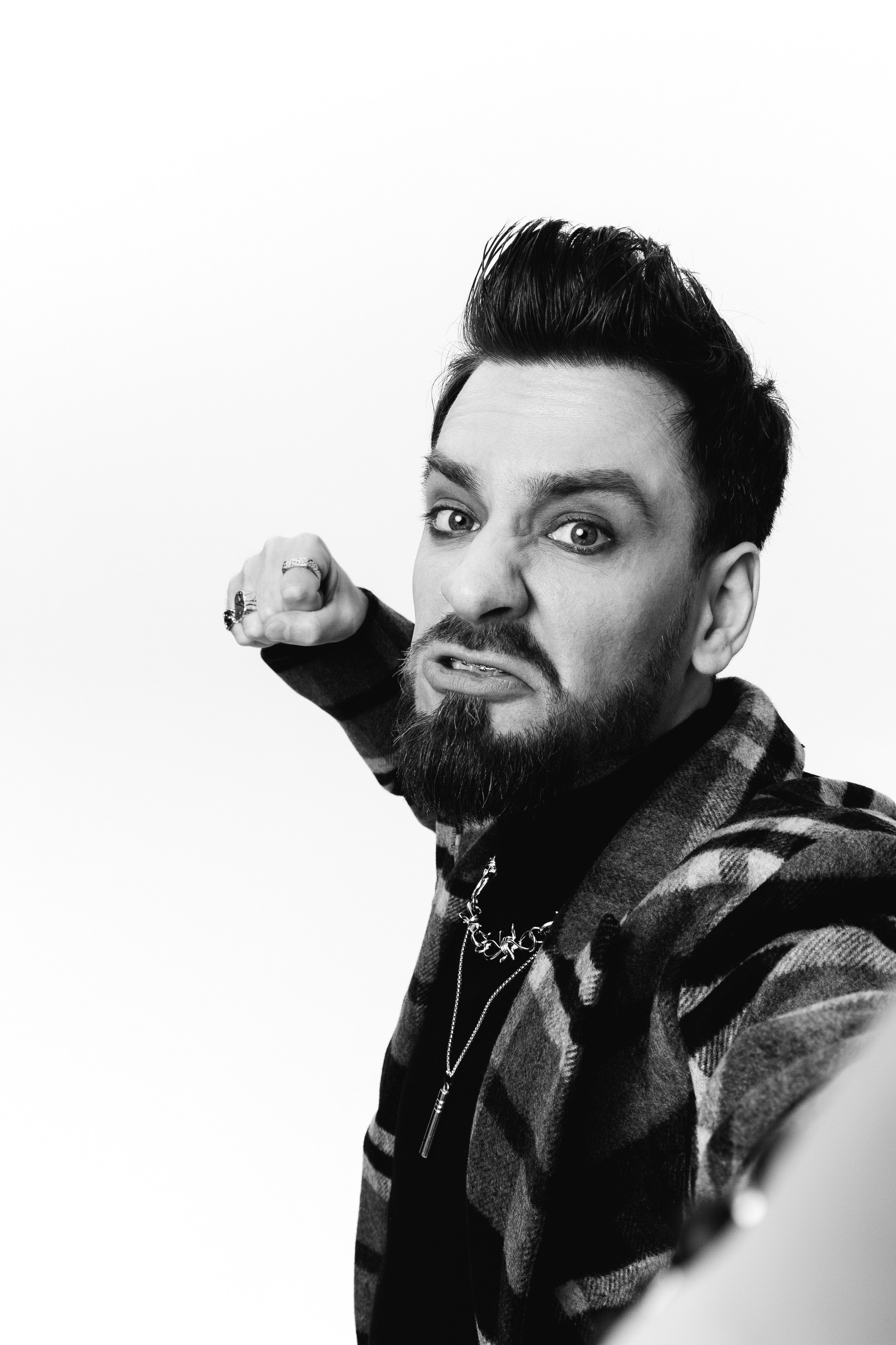 IOSTRA. Фотограф