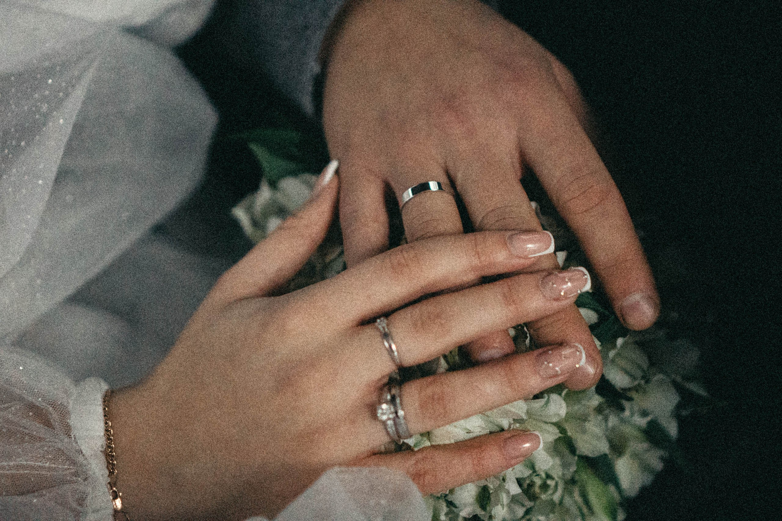 СВАДЕБНАЯ СЬЕМКА ПАРЫ В ГОРОДЕ ПУШКИН В ПАРКЕ ЕКАТЕРИНЕНСКОМ В НОЯБРЕ. Профессиональный фотограф, Санкт-Петербург — Виктория Богомолова