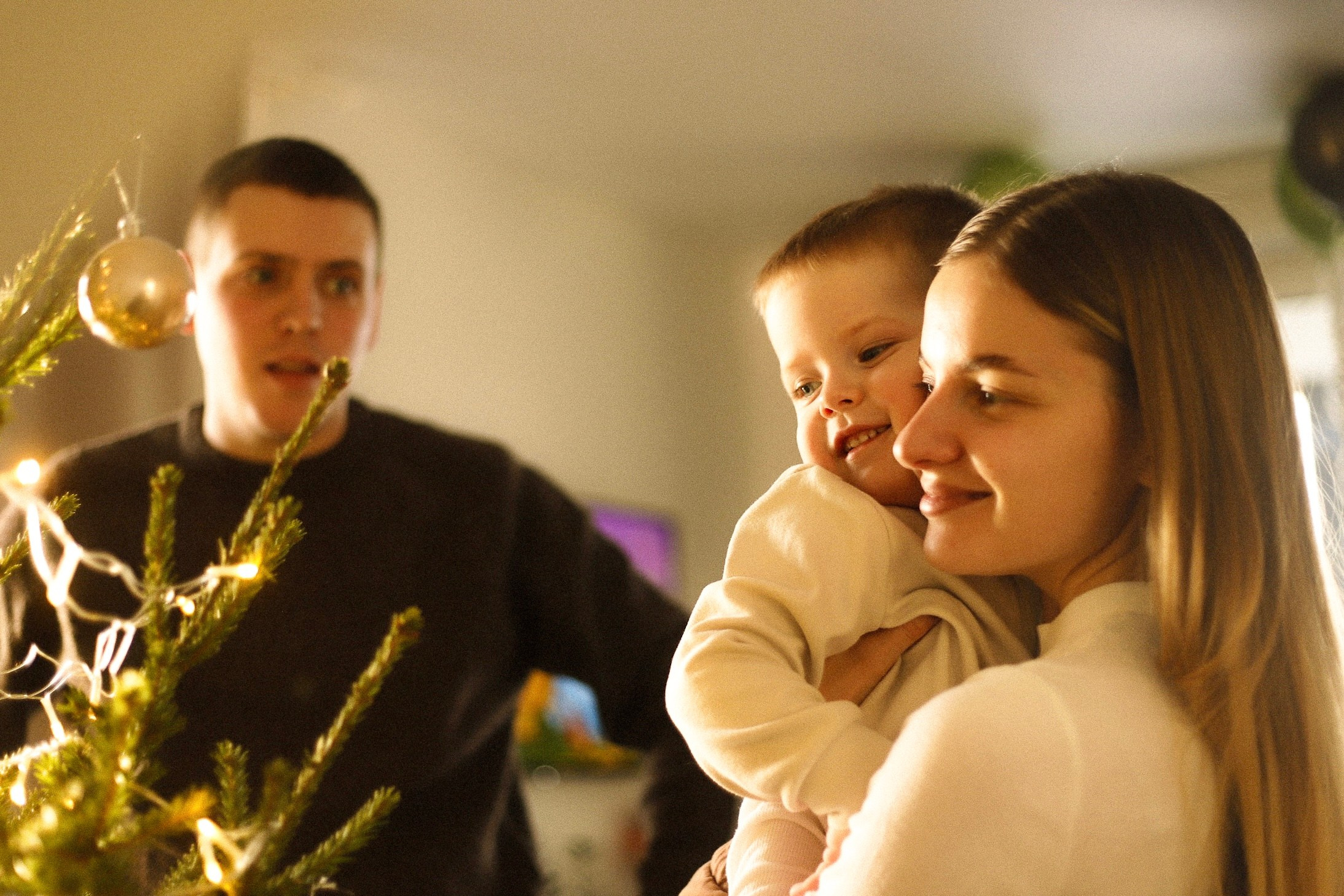 Алёна, Артём и Сава. Главная