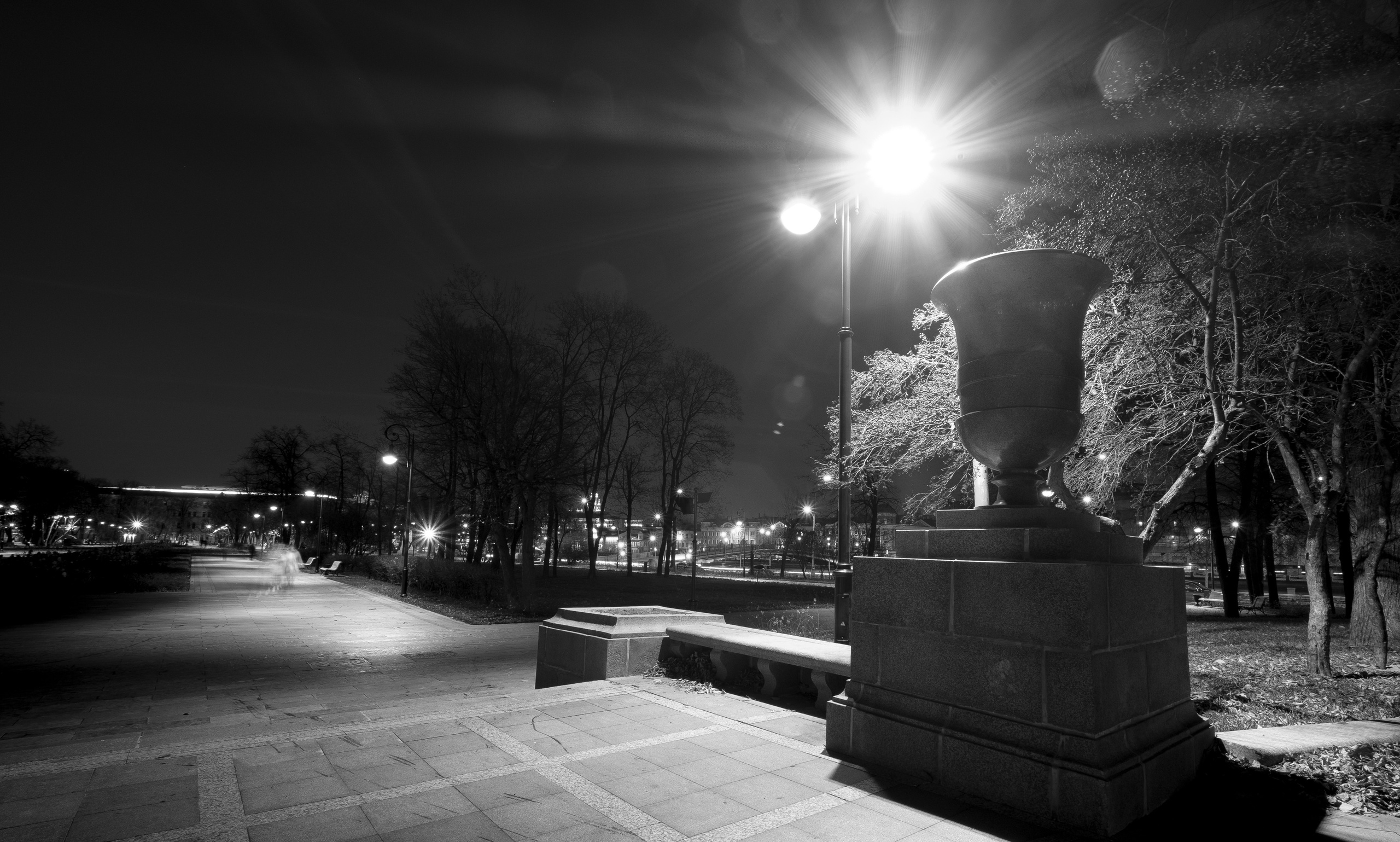 МОСКВА. ПОБУДЬ ЗДЕСЬ И ЦЕЛЕЕ БУДЕТ ЭТОТ МИР