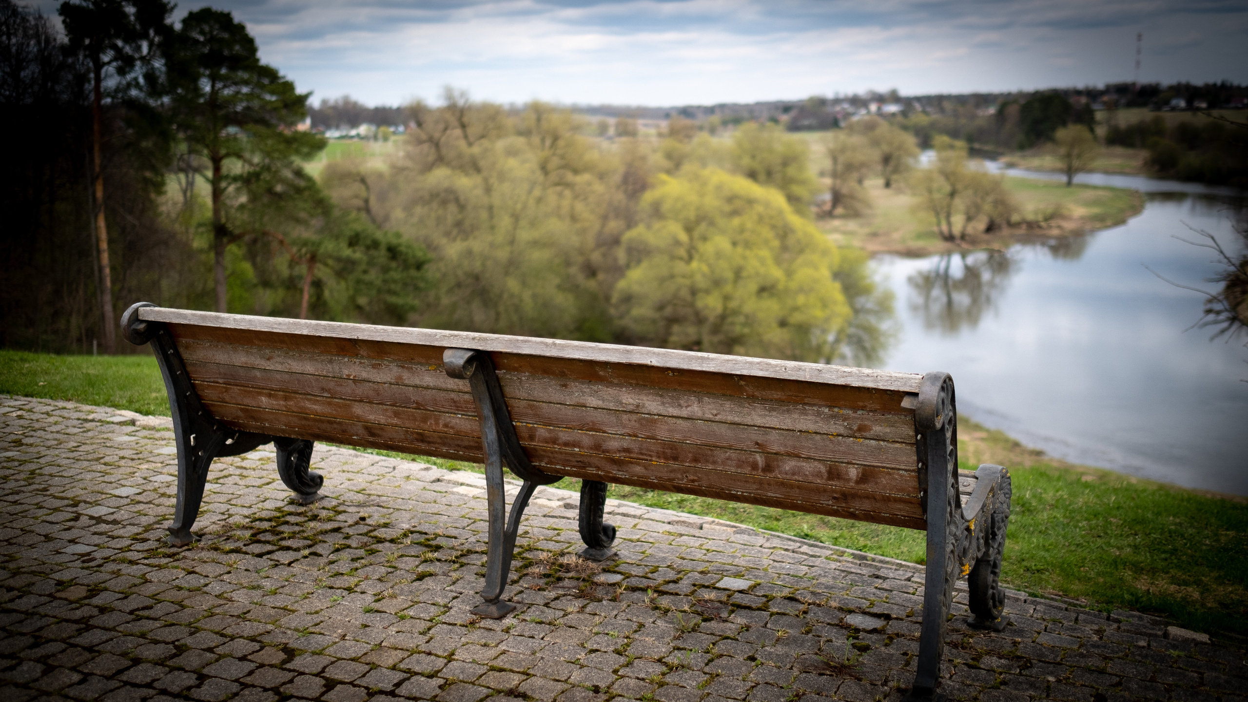 Дача. ПОБУДЬ ЗДЕСЬ И ЦЕЛЕЕ БУДЕТ ЭТОТ МИР