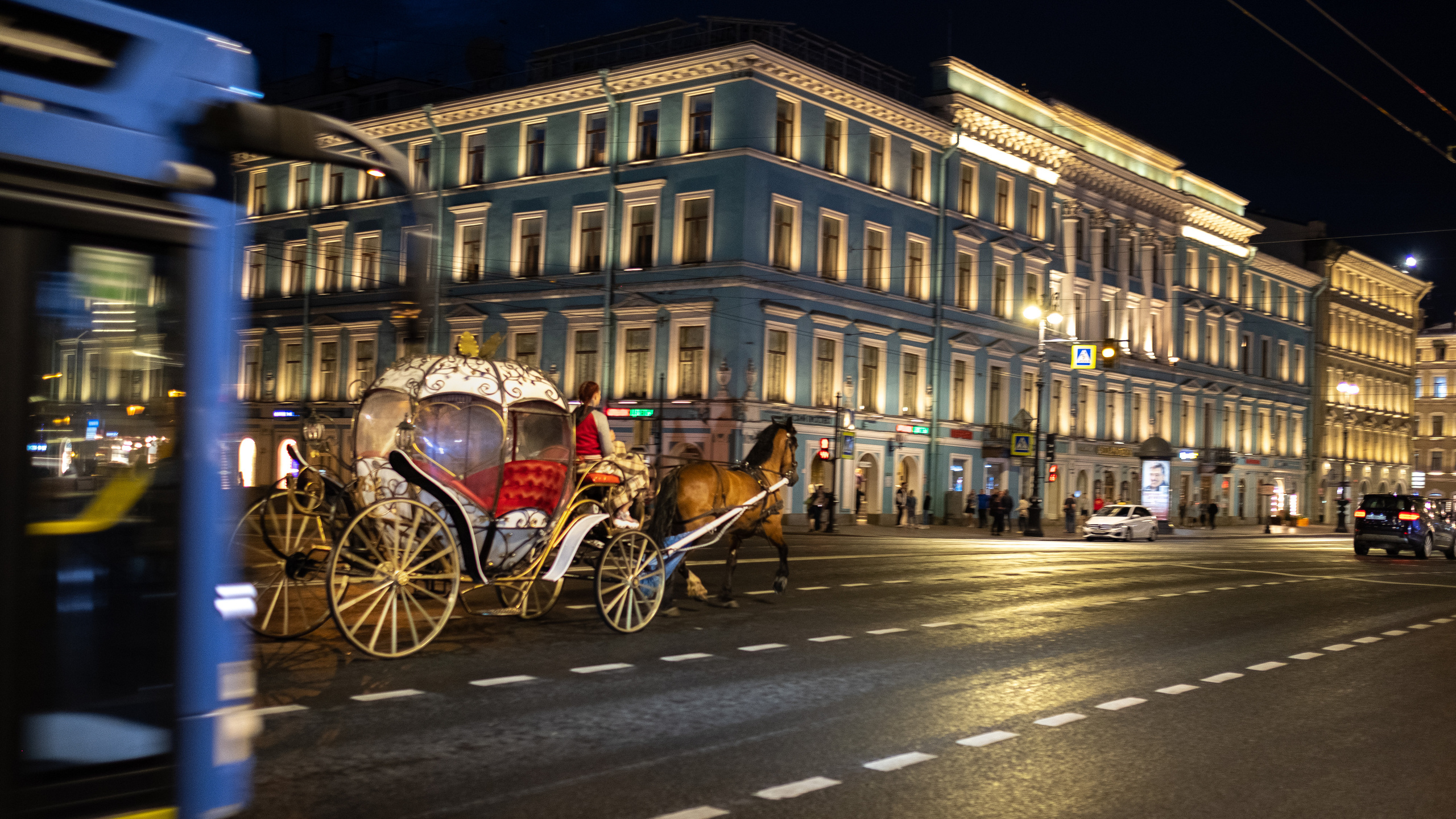 Санкт-Петербург. ПОБУДЬ ЗДЕСЬ И ЦЕЛЕЕ БУДЕТ ЭТОТ МИР