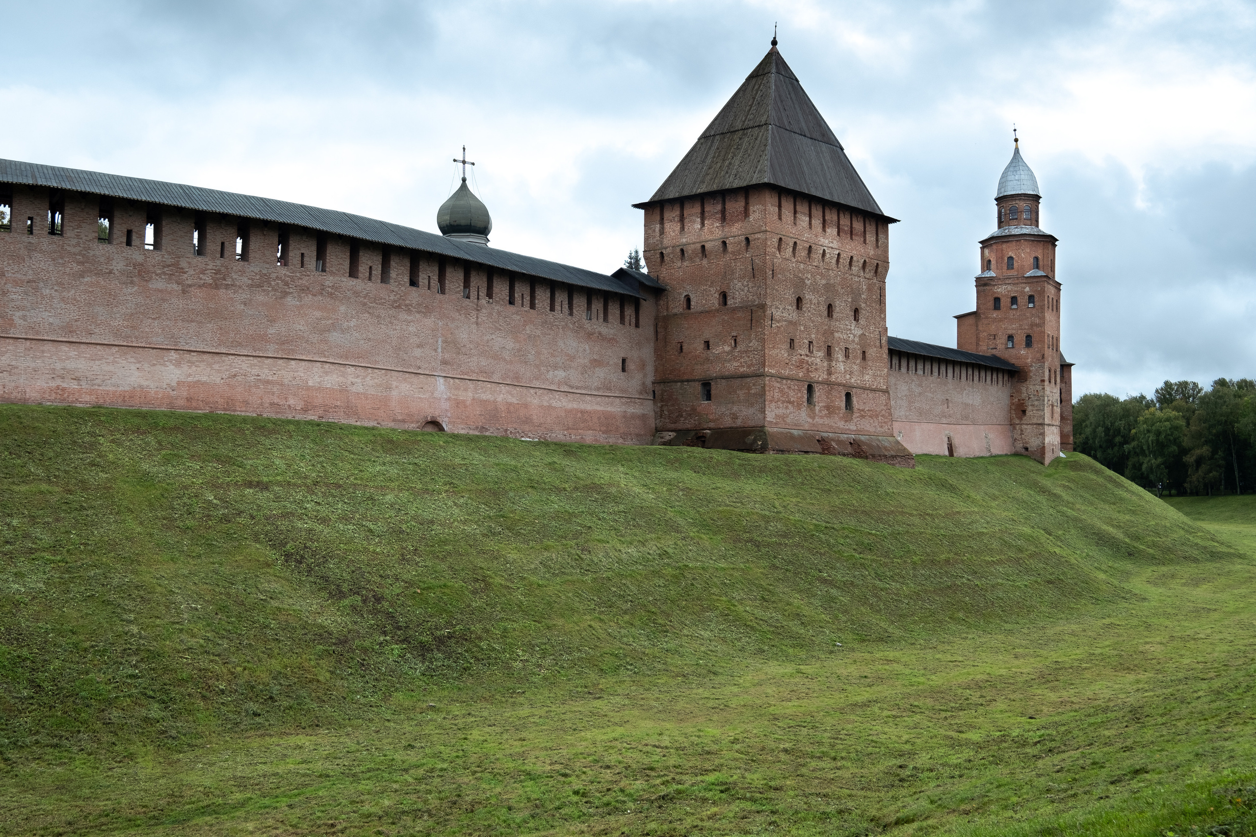 Великий Новгород. ПОБУДЬ ЗДЕСЬ И ЦЕЛЕЕ БУДЕТ ЭТОТ МИР