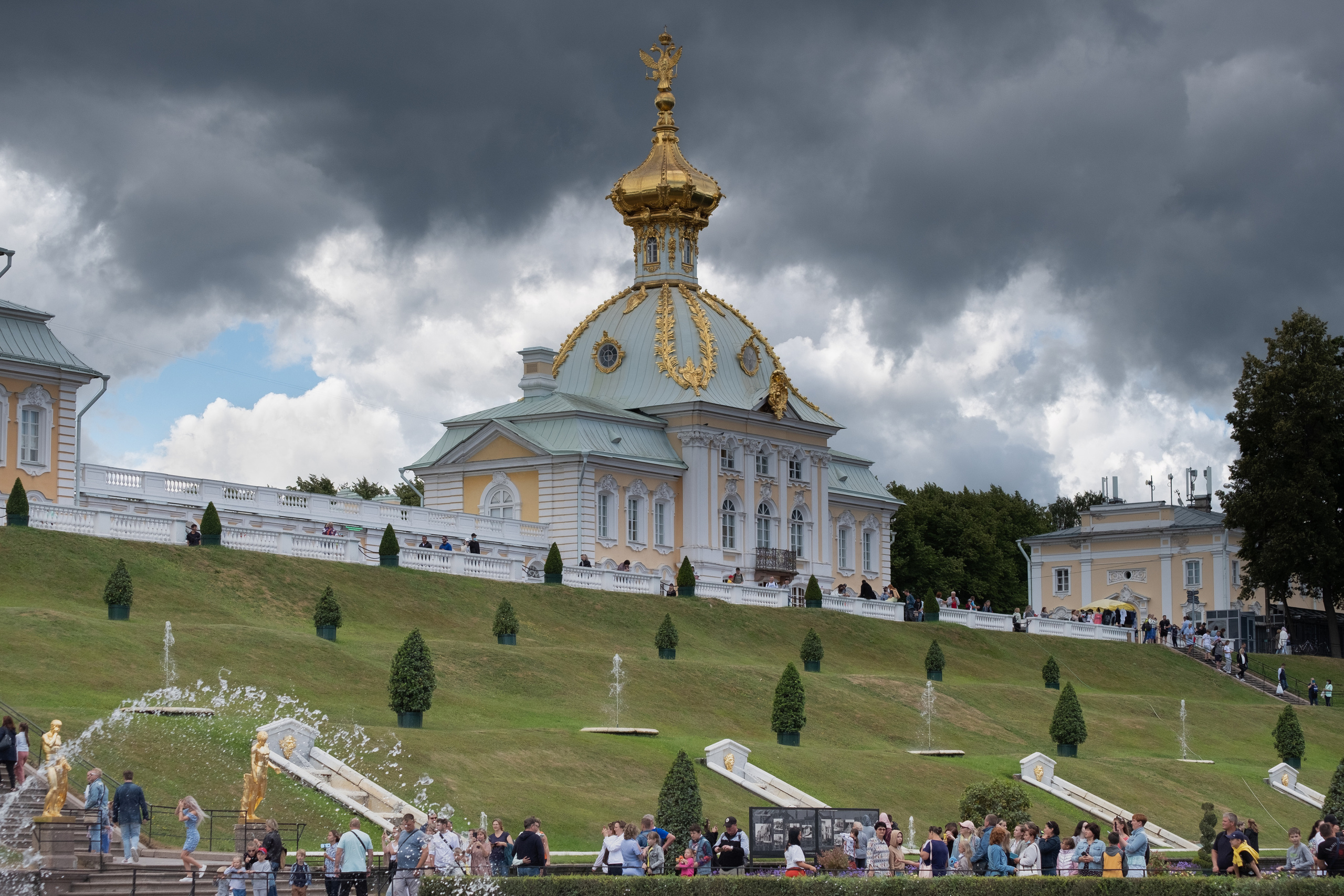 Санкт-Петербург. ПОБУДЬ ЗДЕСЬ И ЦЕЛЕЕ БУДЕТ ЭТОТ МИР