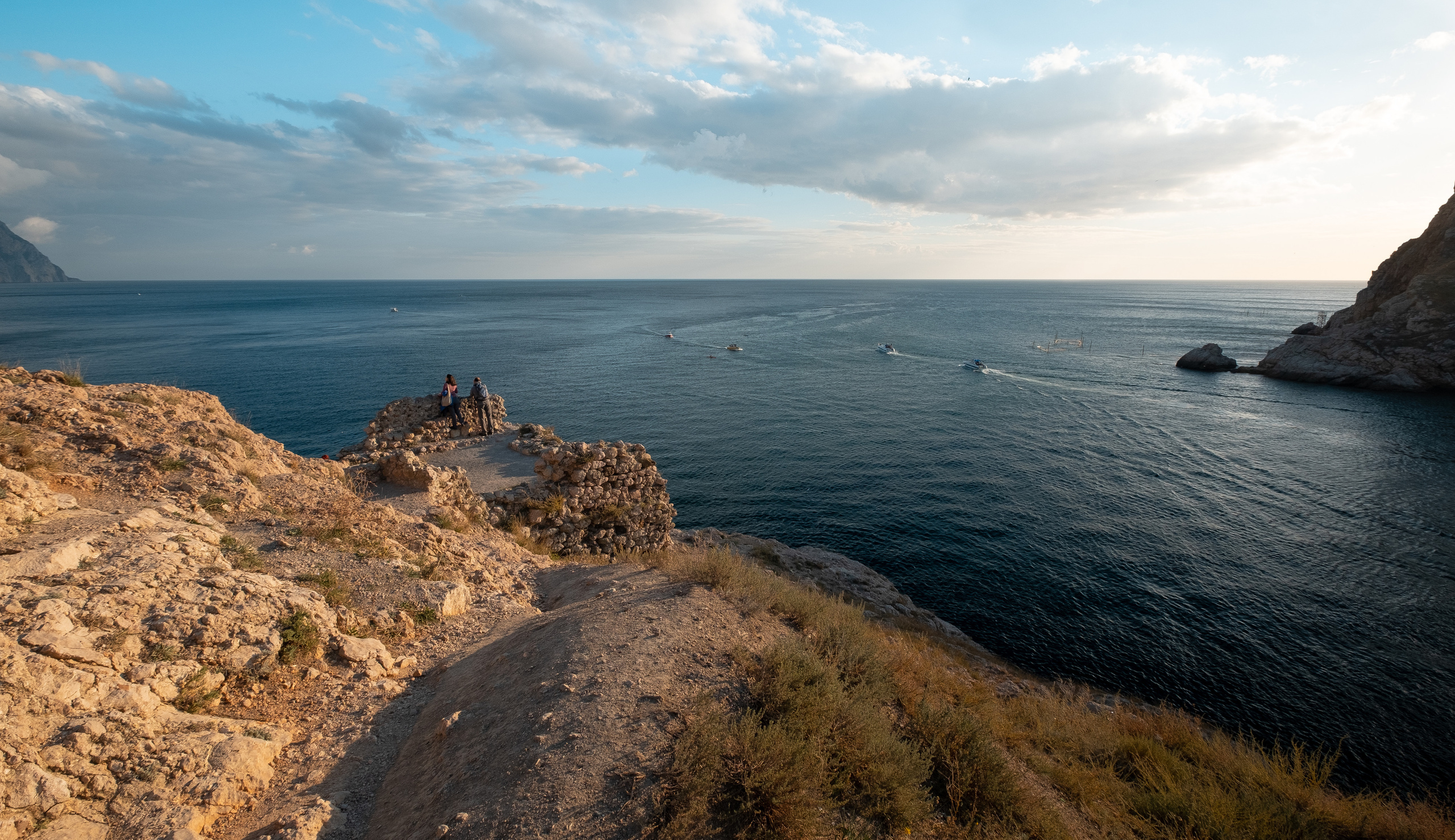 Крым. ПОБУДЬ ЗДЕСЬ И ЦЕЛЕЕ БУДЕТ ЭТОТ МИР