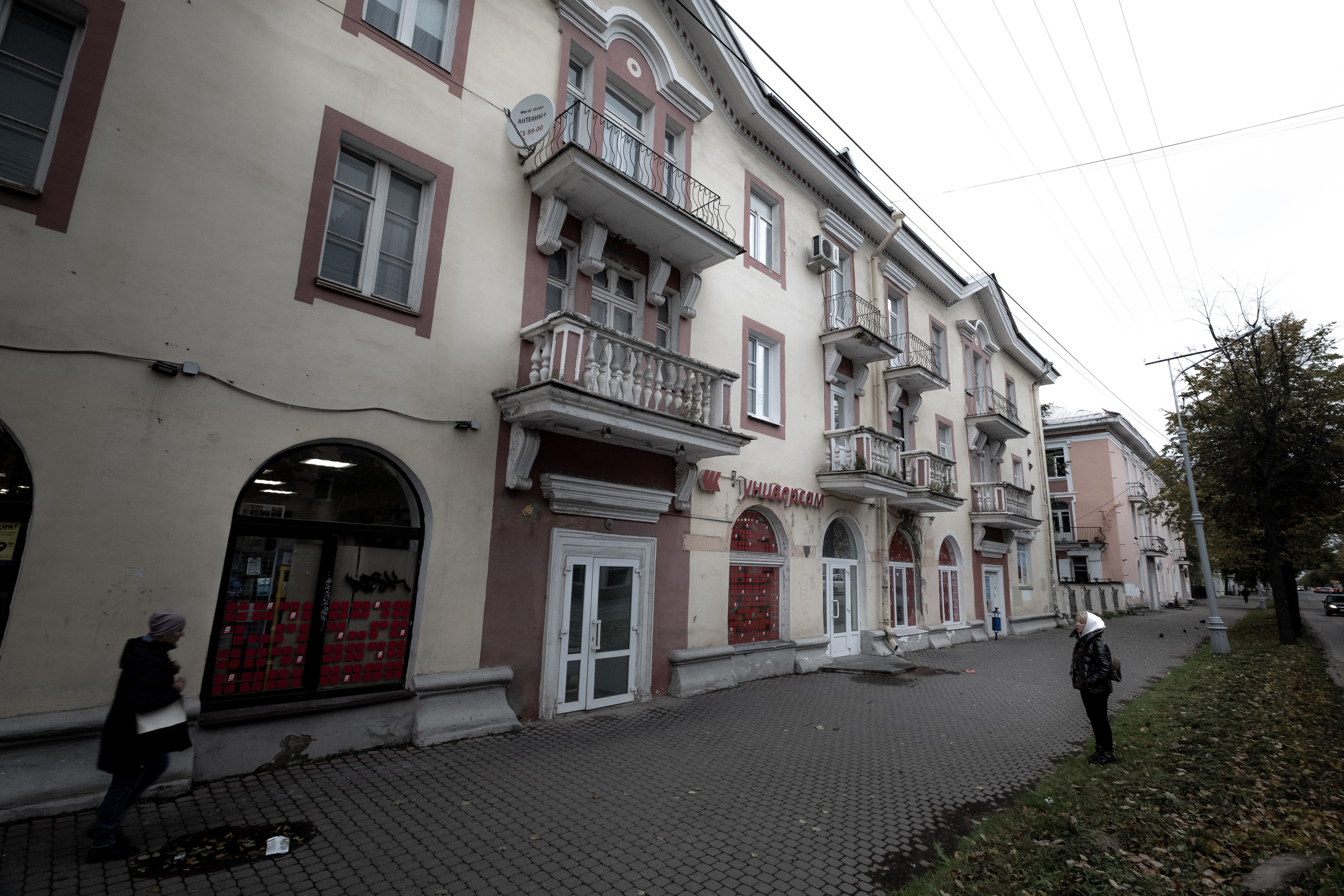 Великий Новгород. ПОБУДЬ ЗДЕСЬ И ЦЕЛЕЕ БУДЕТ ЭТОТ МИР