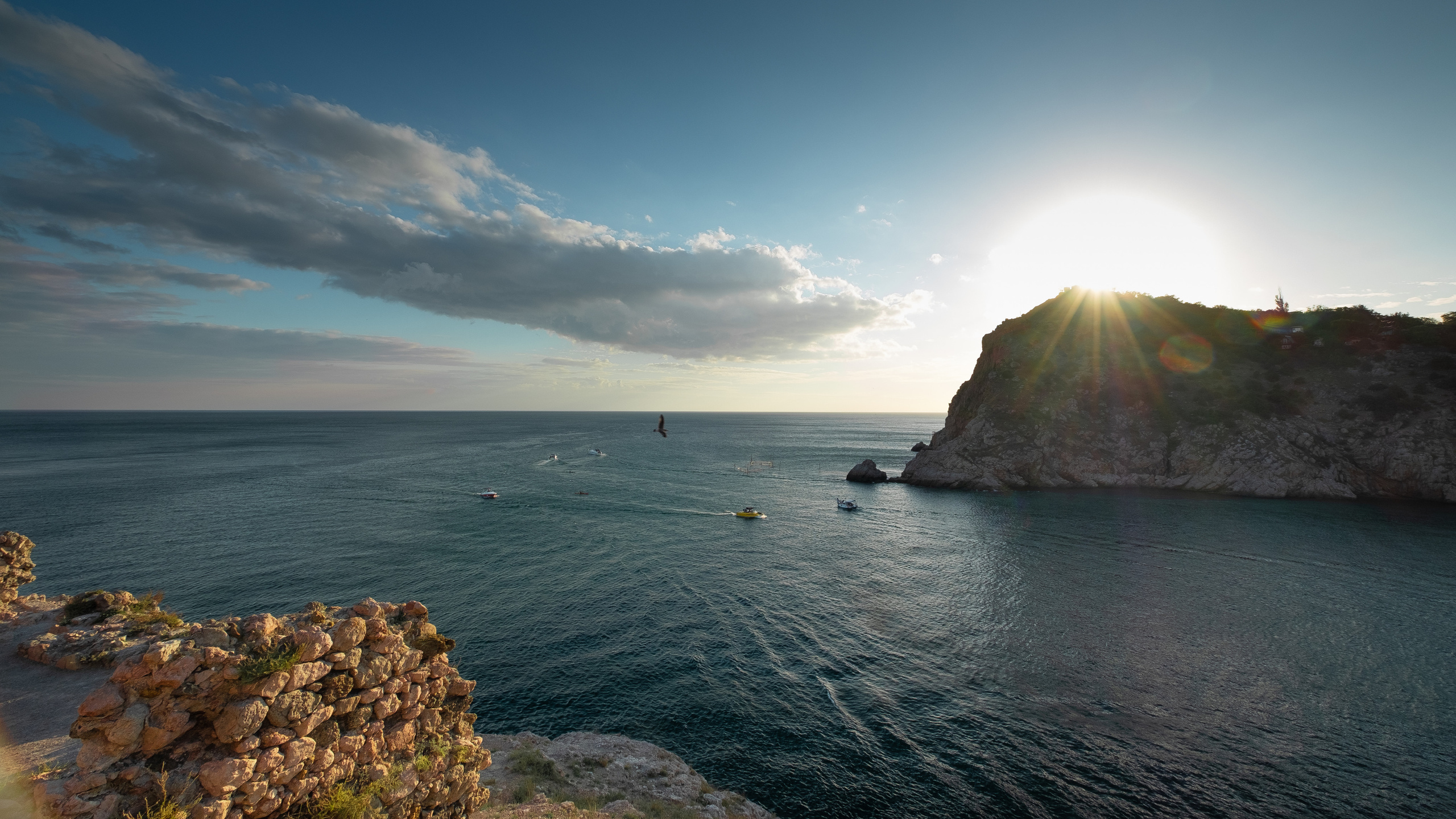 Крым. ПОБУДЬ ЗДЕСЬ И ЦЕЛЕЕ БУДЕТ ЭТОТ МИР