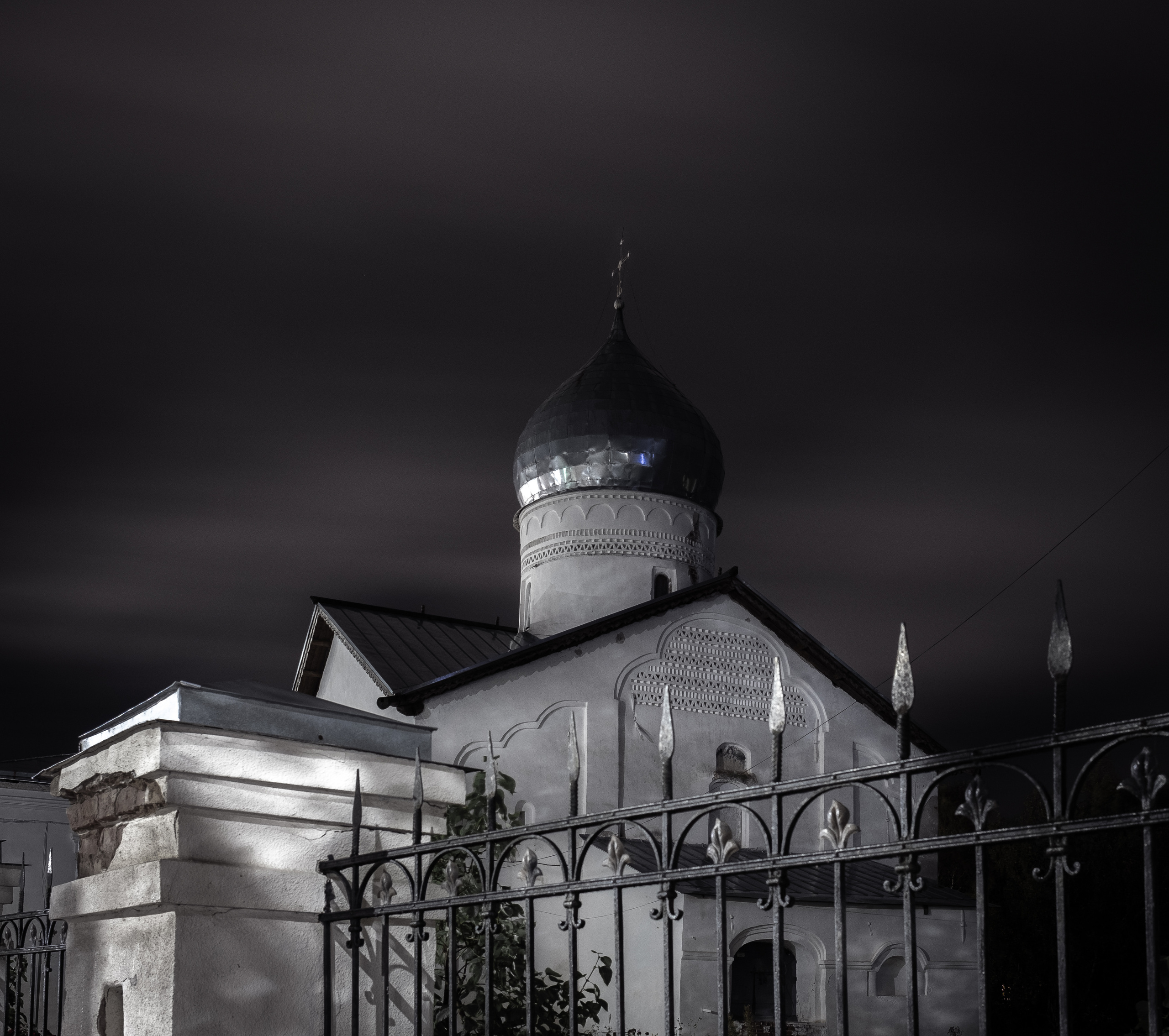 Великий Новгород. ПОБУДЬ ЗДЕСЬ И ЦЕЛЕЕ БУДЕТ ЭТОТ МИР