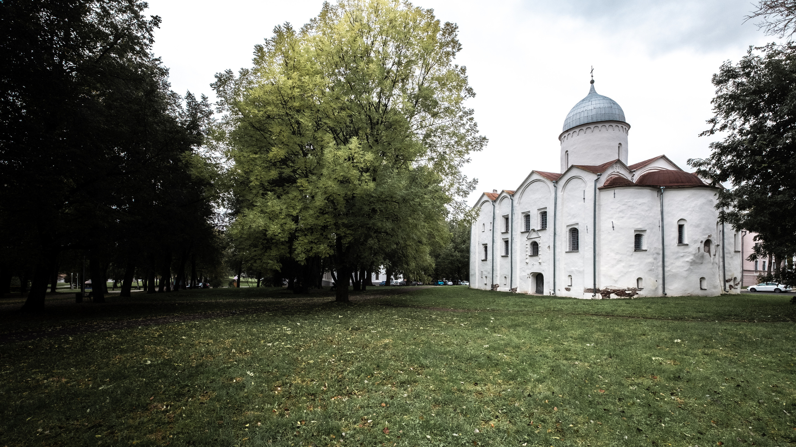 Великий Новгород. ПОБУДЬ ЗДЕСЬ И ЦЕЛЕЕ БУДЕТ ЭТОТ МИР
