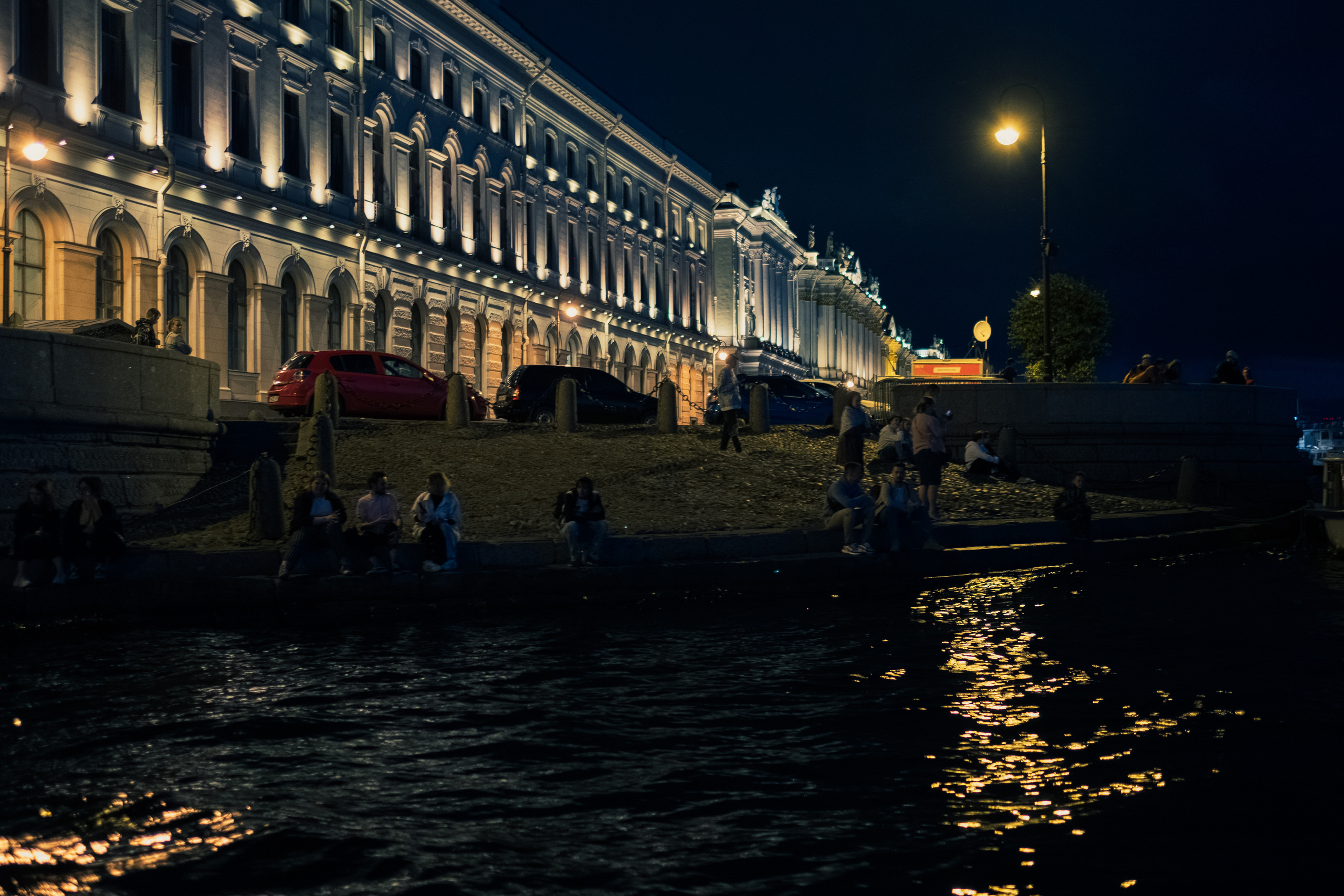 Санкт-Петербург. ПОБУДЬ ЗДЕСЬ И ЦЕЛЕЕ БУДЕТ ЭТОТ МИР