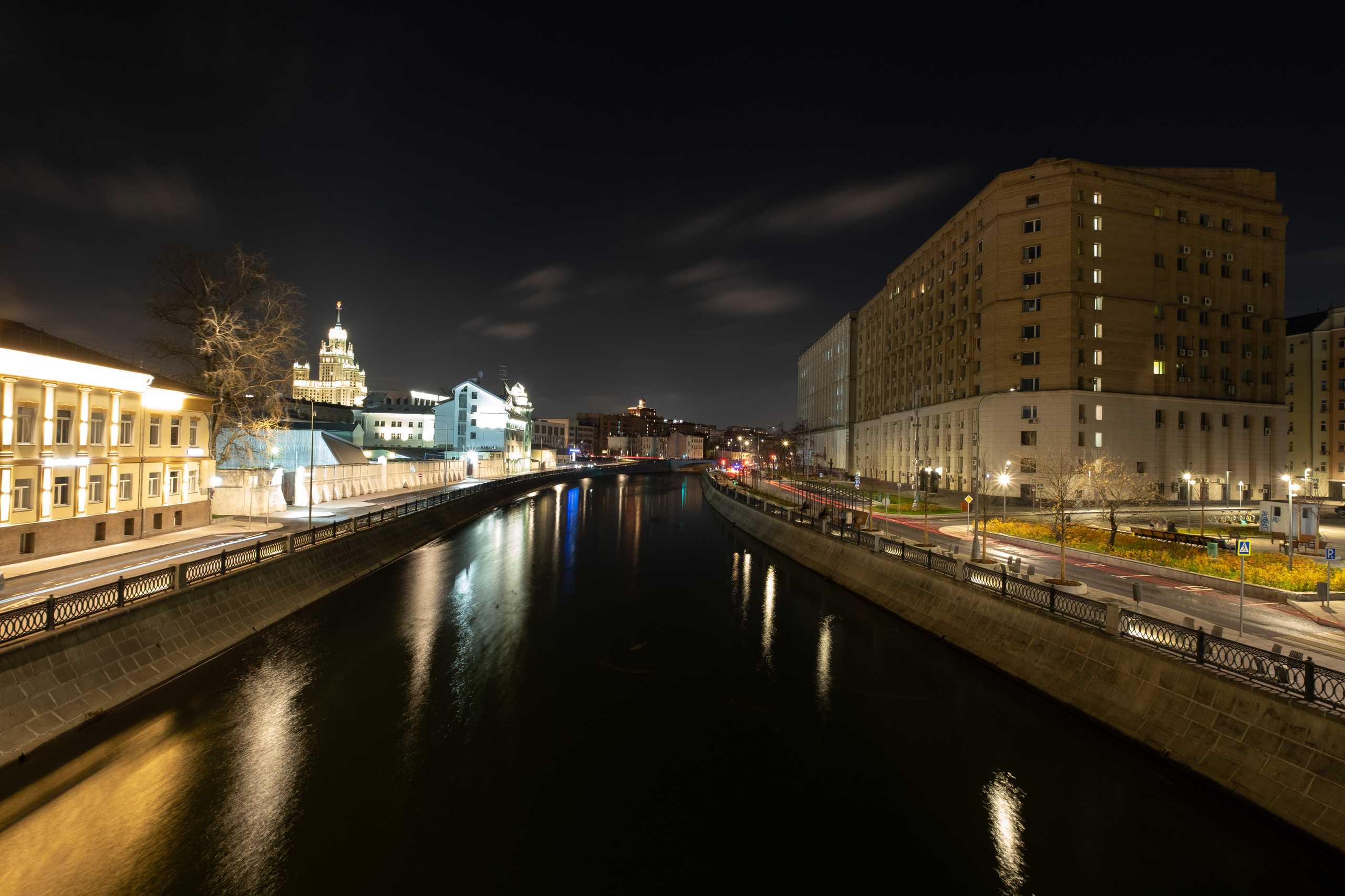 МОСКВА. ПОБУДЬ ЗДЕСЬ И ЦЕЛЕЕ БУДЕТ ЭТОТ МИР