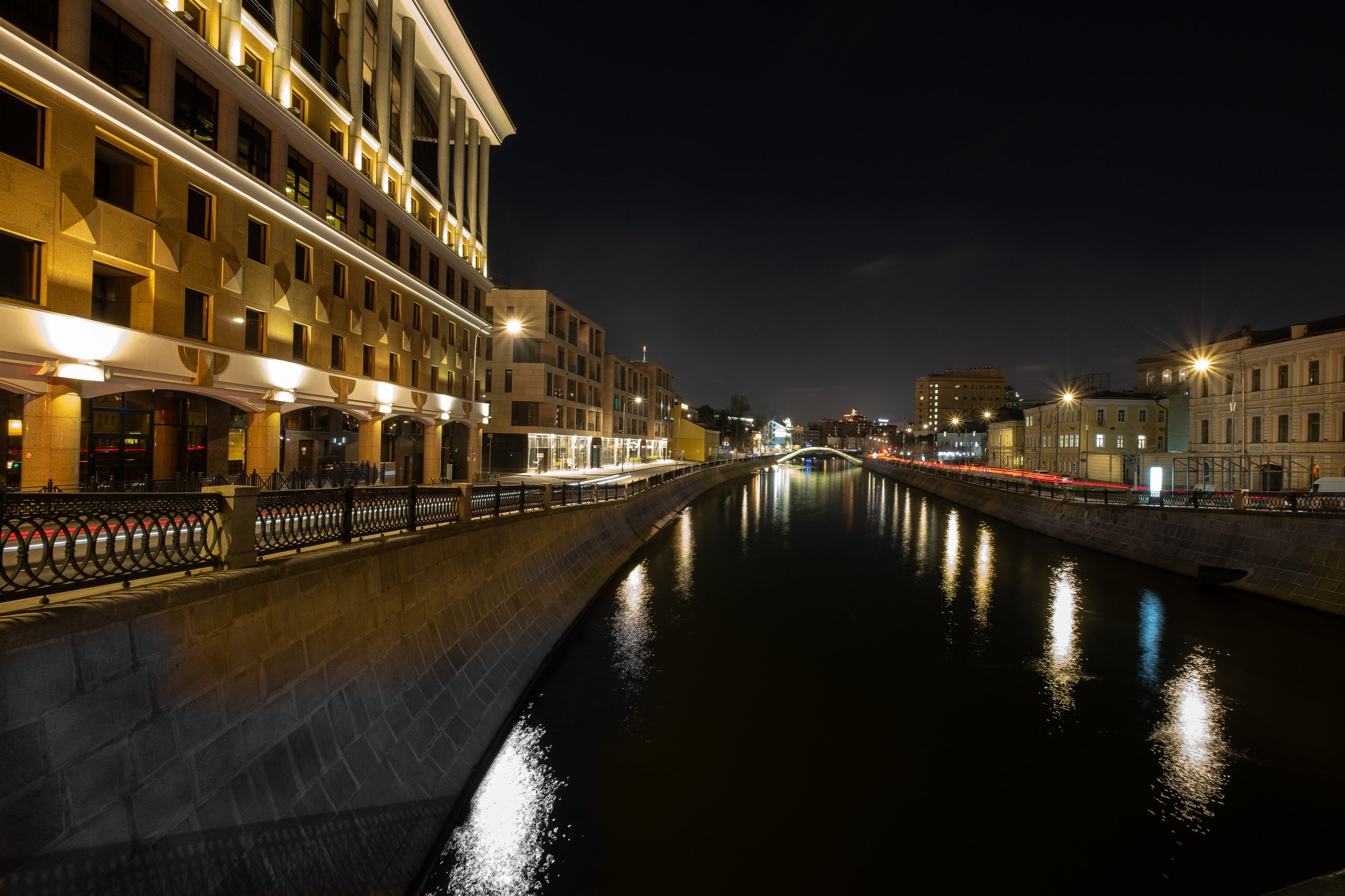 МОСКВА. ПОБУДЬ ЗДЕСЬ И ЦЕЛЕЕ БУДЕТ ЭТОТ МИР