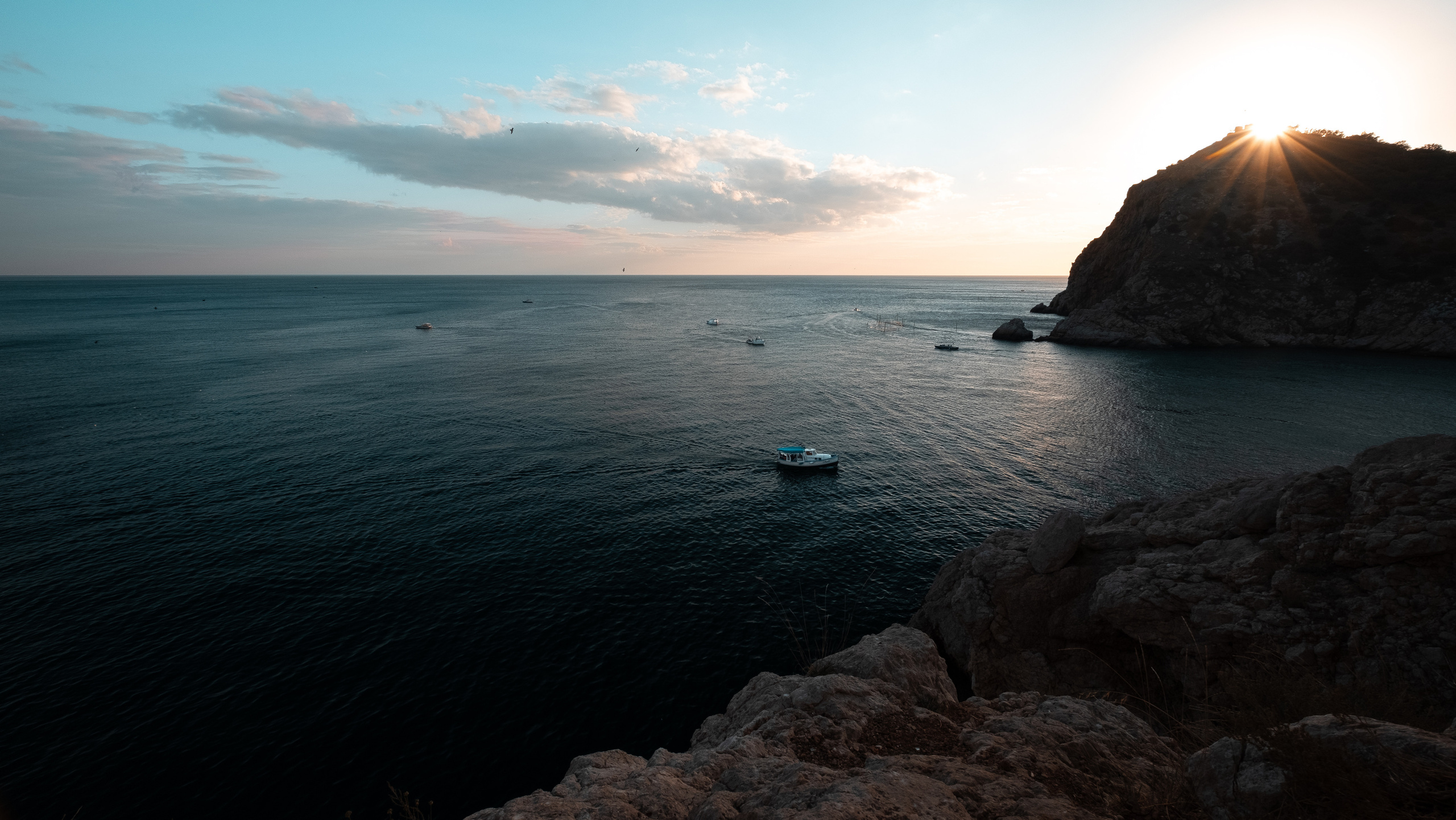 Крым. ПОБУДЬ ЗДЕСЬ И ЦЕЛЕЕ БУДЕТ ЭТОТ МИР