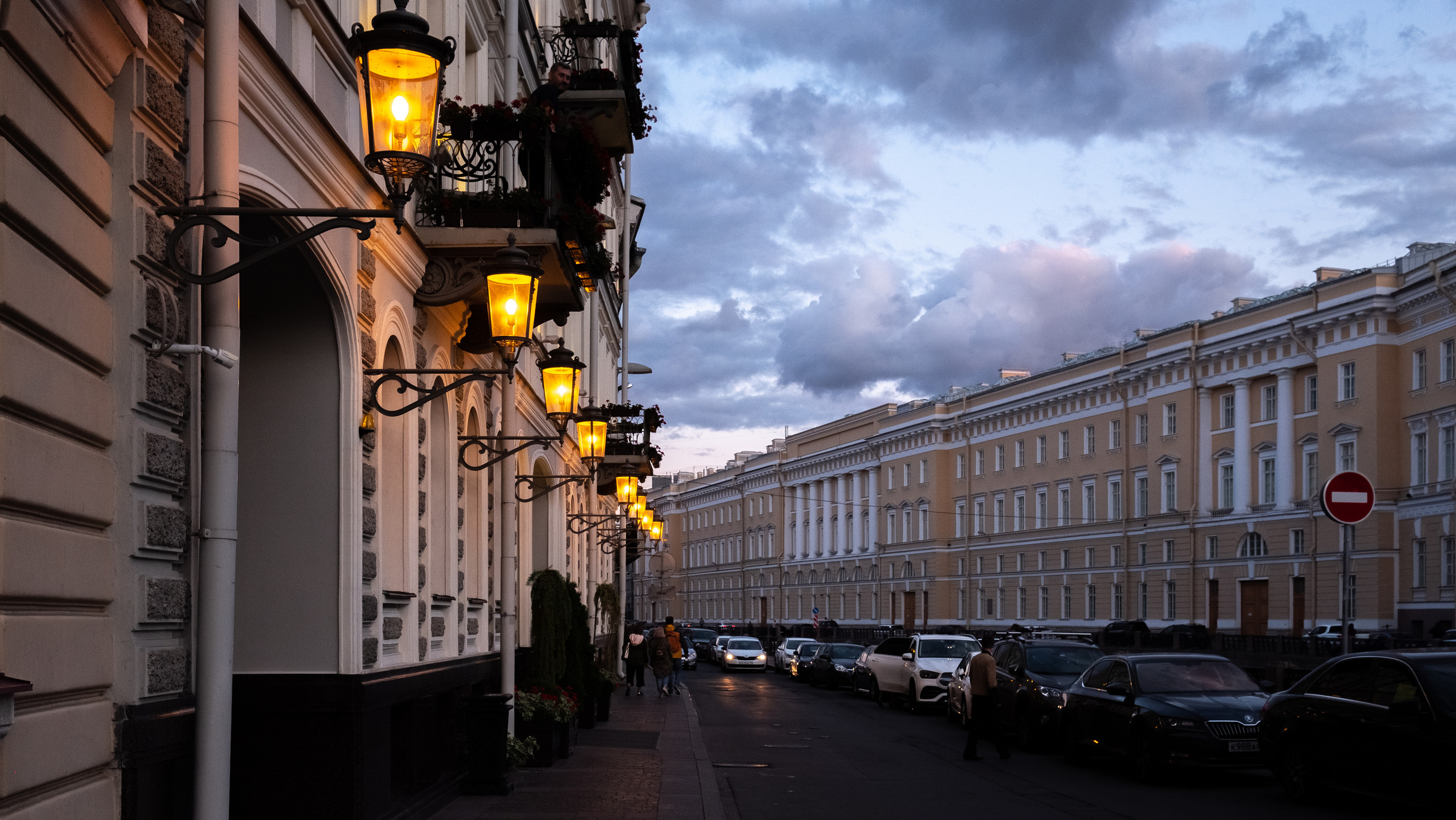 Санкт-Петербург. ПОБУДЬ ЗДЕСЬ И ЦЕЛЕЕ БУДЕТ ЭТОТ МИР