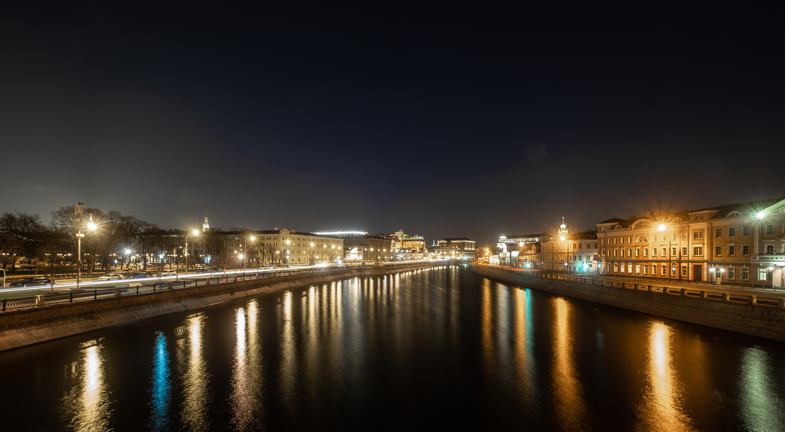 МОСКВА. ПОБУДЬ ЗДЕСЬ И ЦЕЛЕЕ БУДЕТ ЭТОТ МИР