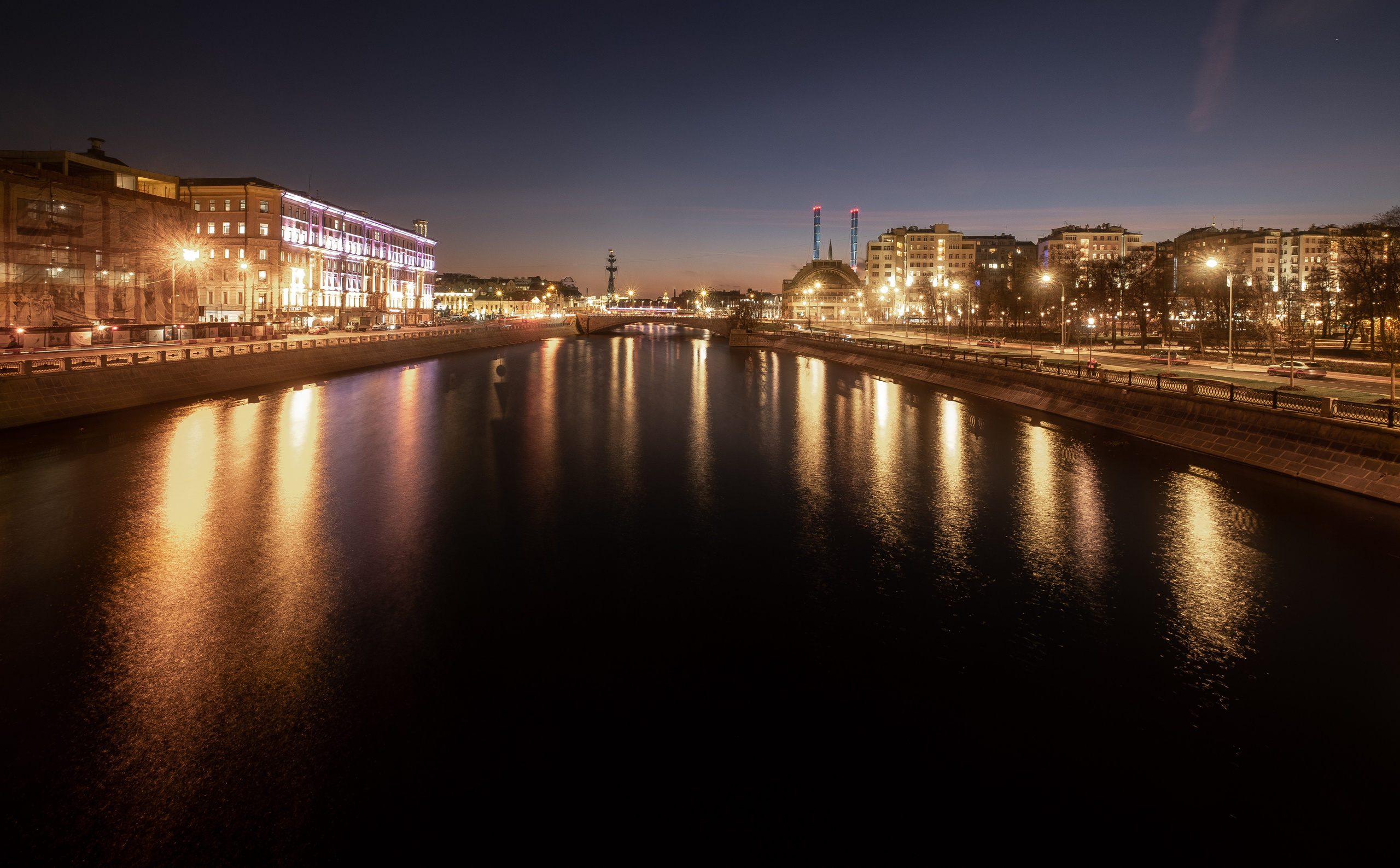 МОСКВА. ПОБУДЬ ЗДЕСЬ И ЦЕЛЕЕ БУДЕТ ЭТОТ МИР