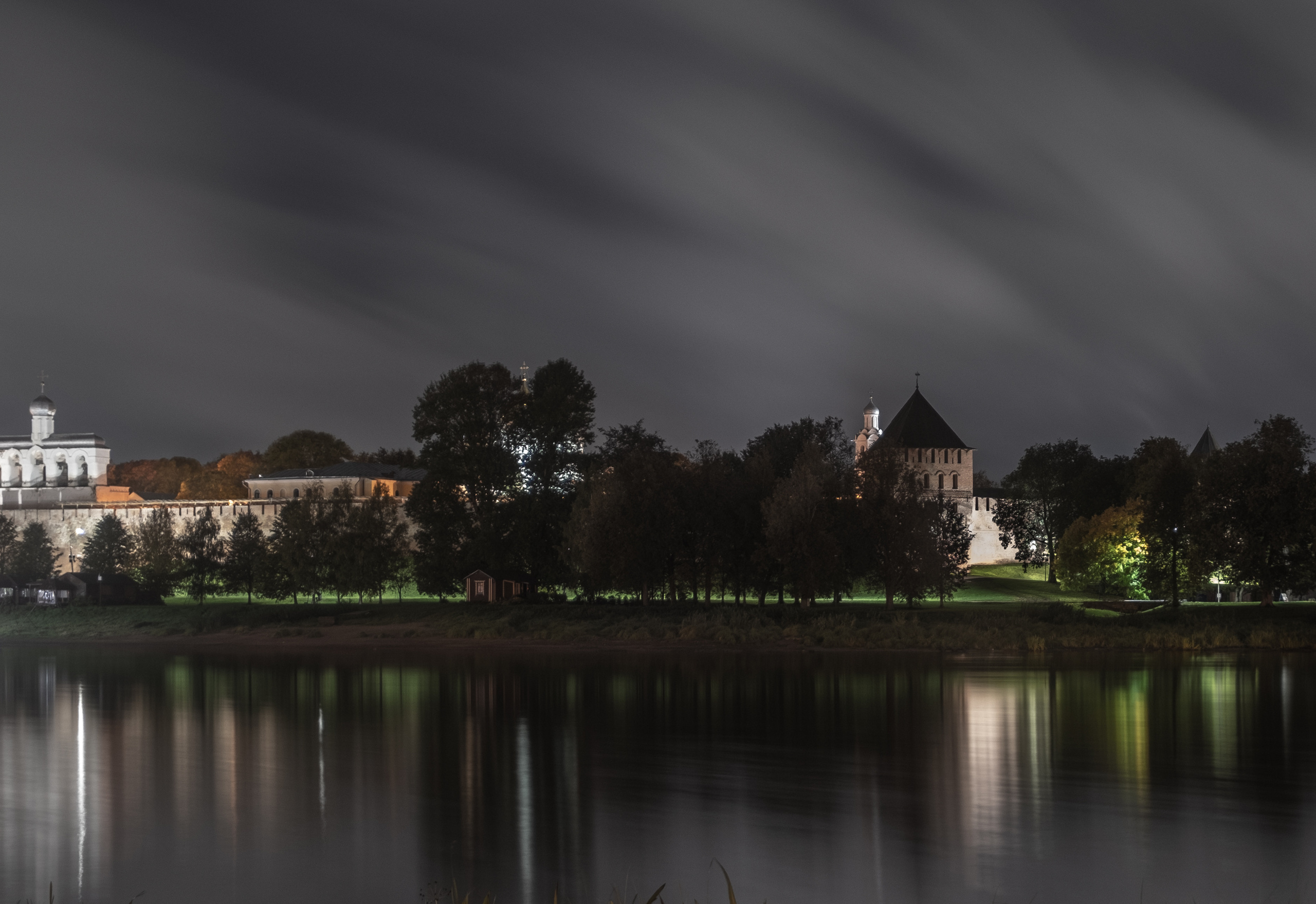 Великий Новгород. ПОБУДЬ ЗДЕСЬ И ЦЕЛЕЕ БУДЕТ ЭТОТ МИР