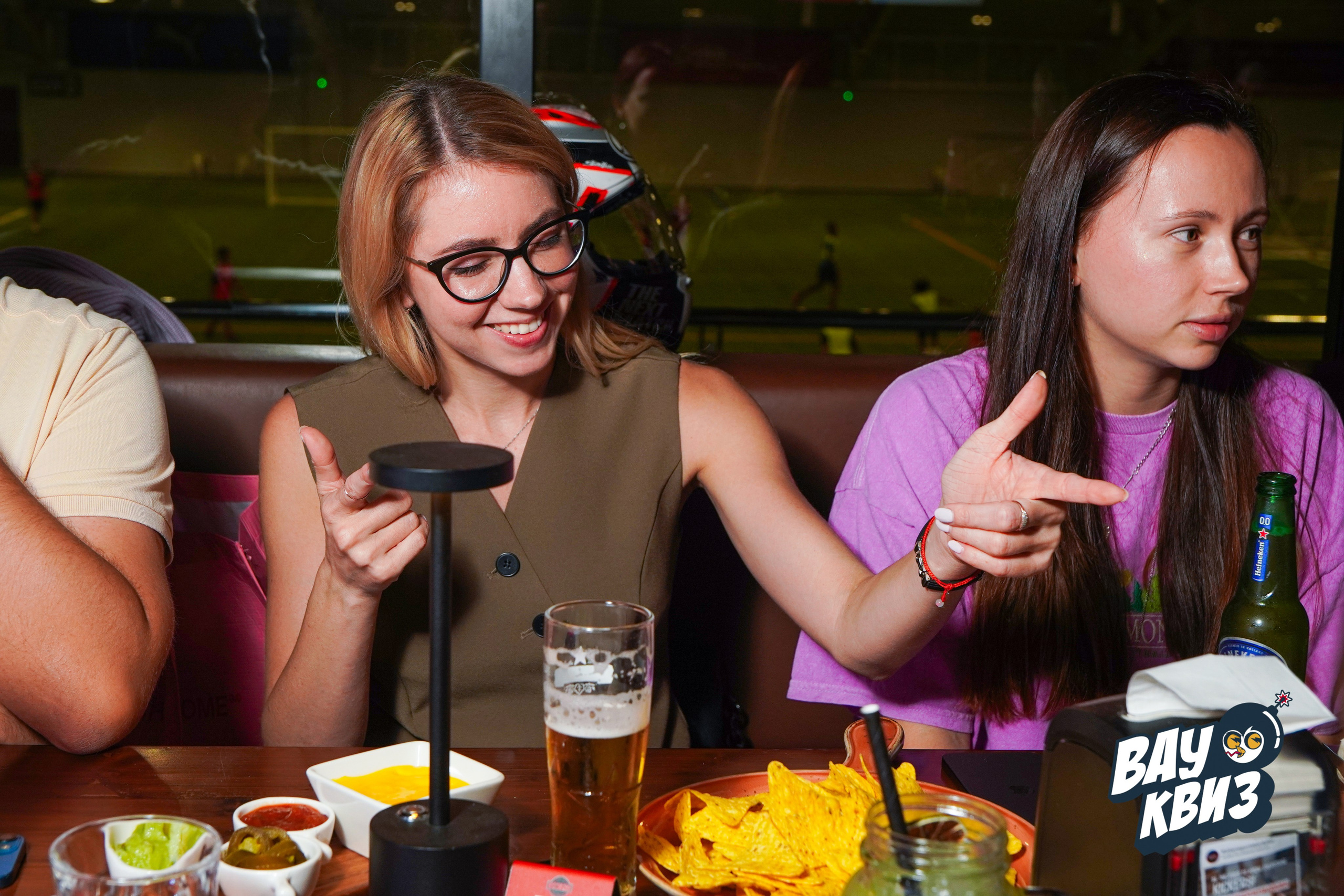 WOW QUIZ DUBAI. Фото | Видео Контент Мишель Ватаманюк