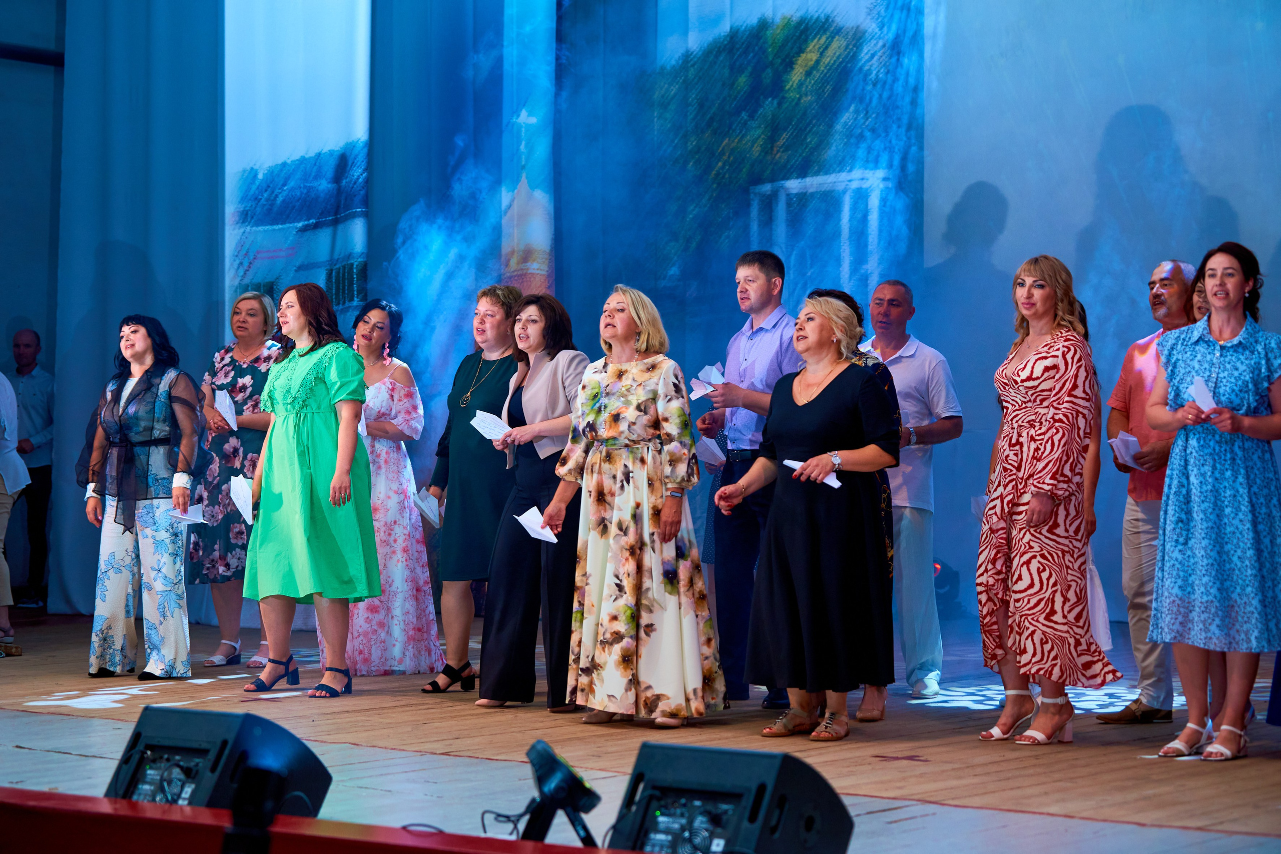 Вручение аттестатов 2023. 11 класс. Childrenfoto.ru