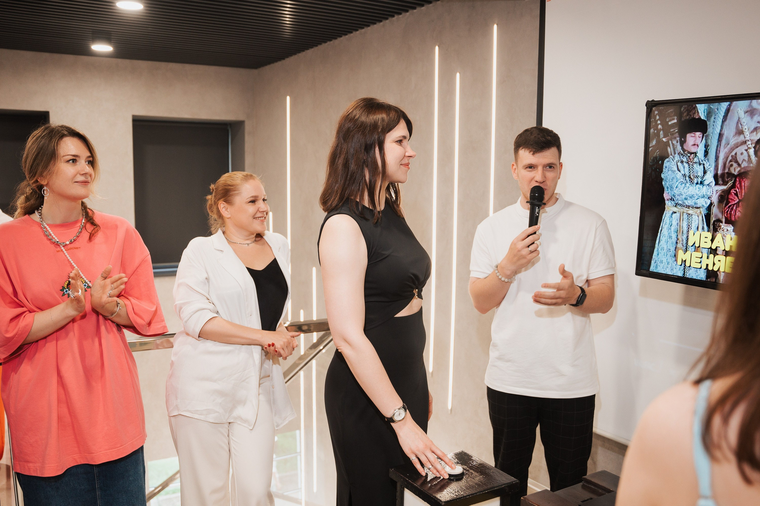 KRAN — Вечеринка для дизайнеров. СВОИ. ФОТООТЧЕТЫ-СОБЫТИЯ-МЕСТА