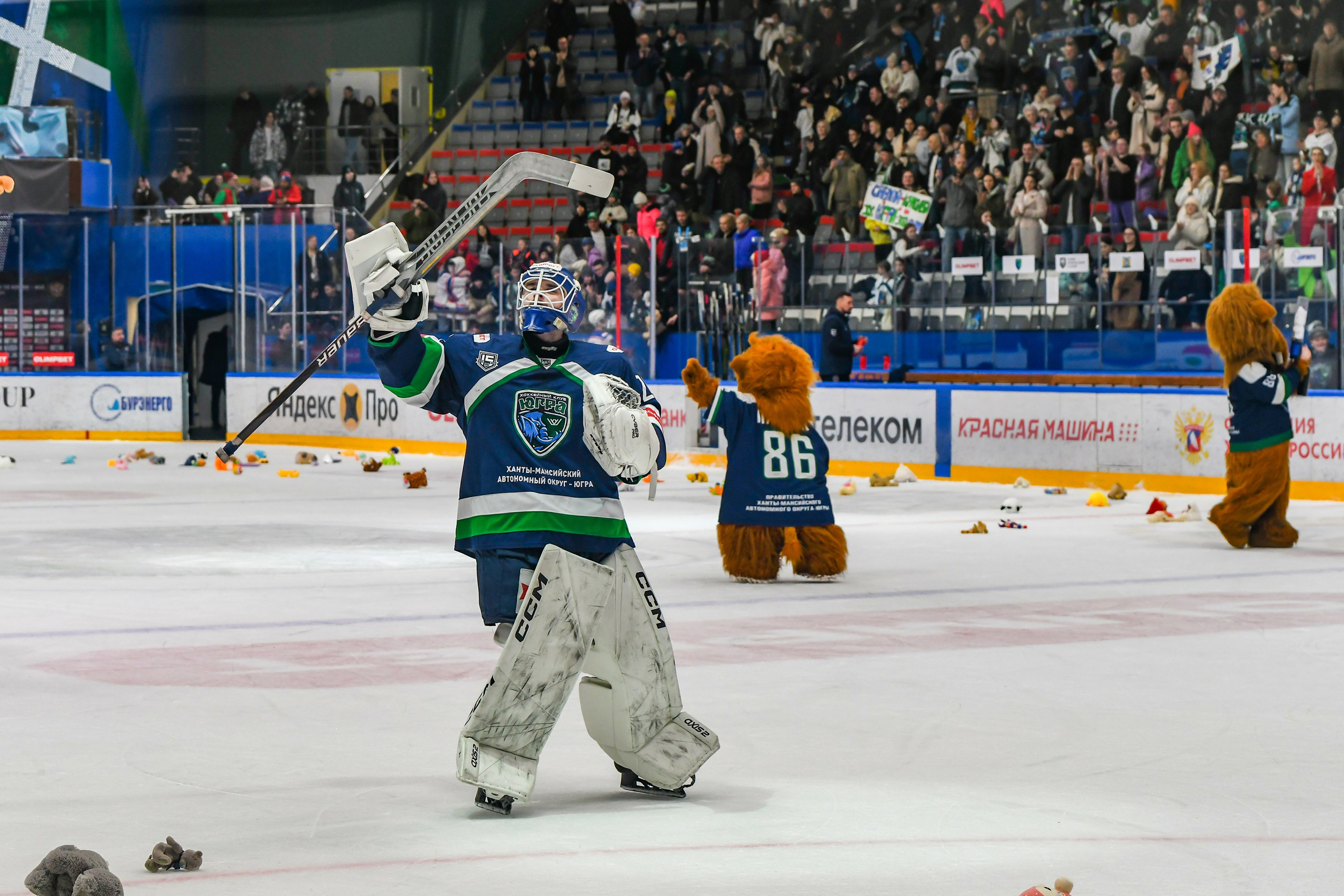 Матчи регулярного чемпионата ВХЛ. Фотограф в Ханты-Мансийске Евгений Жуланов
