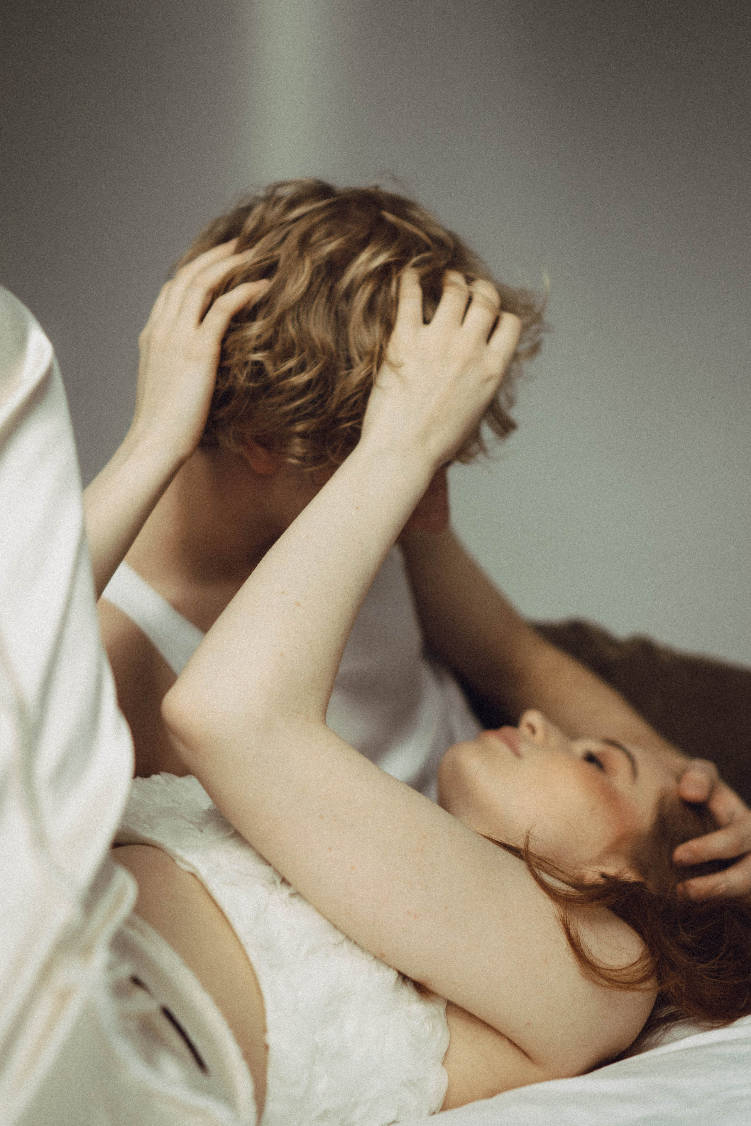 СВАДЕБНАЯ СЬЕМКА В ОТЕЛЕ. СБОРЫ ЖЕНИХА И НЕВЕСТЫ И ТАКЖЕ ТОР И ПОДГОТОВКА К ПРОГУЛКЕ. Профессиональный фотограф, Санкт-Петербург — Виктория Богомолова