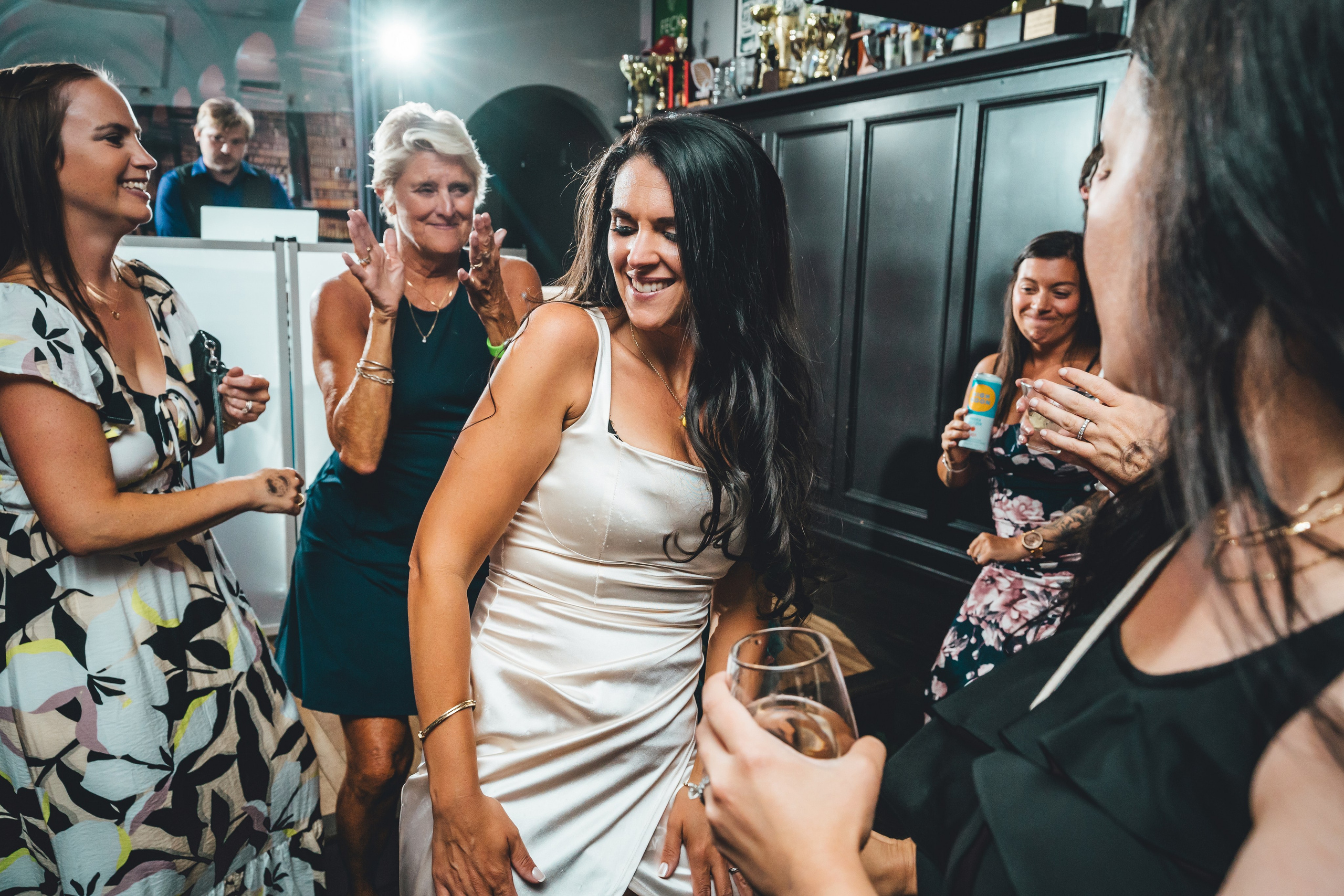 … Big day in a city. Golden Moments Editing — We do Wedding’s Retouch and Video Editing