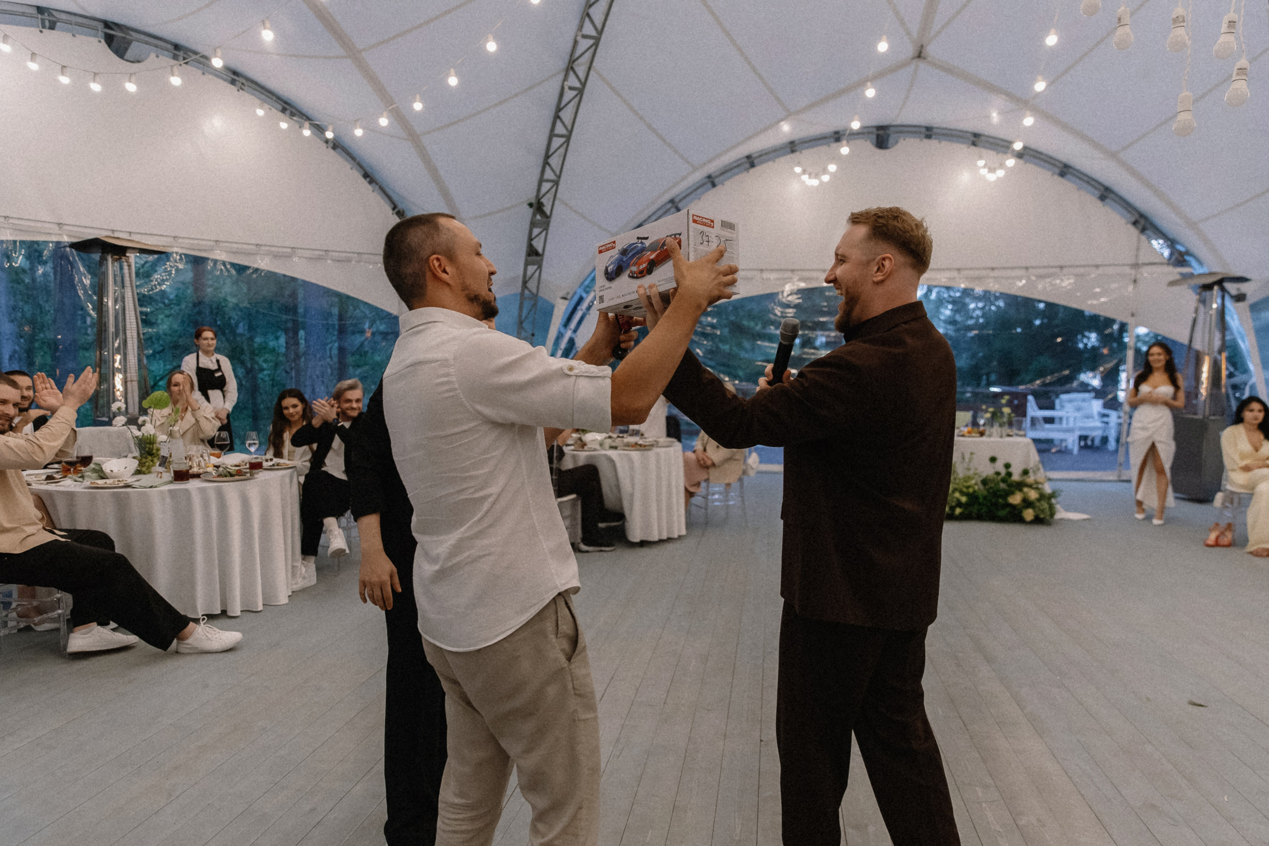 Карина + Дима: банкет. Николь — ваш любимый фотограф в Санкт-Петербурге