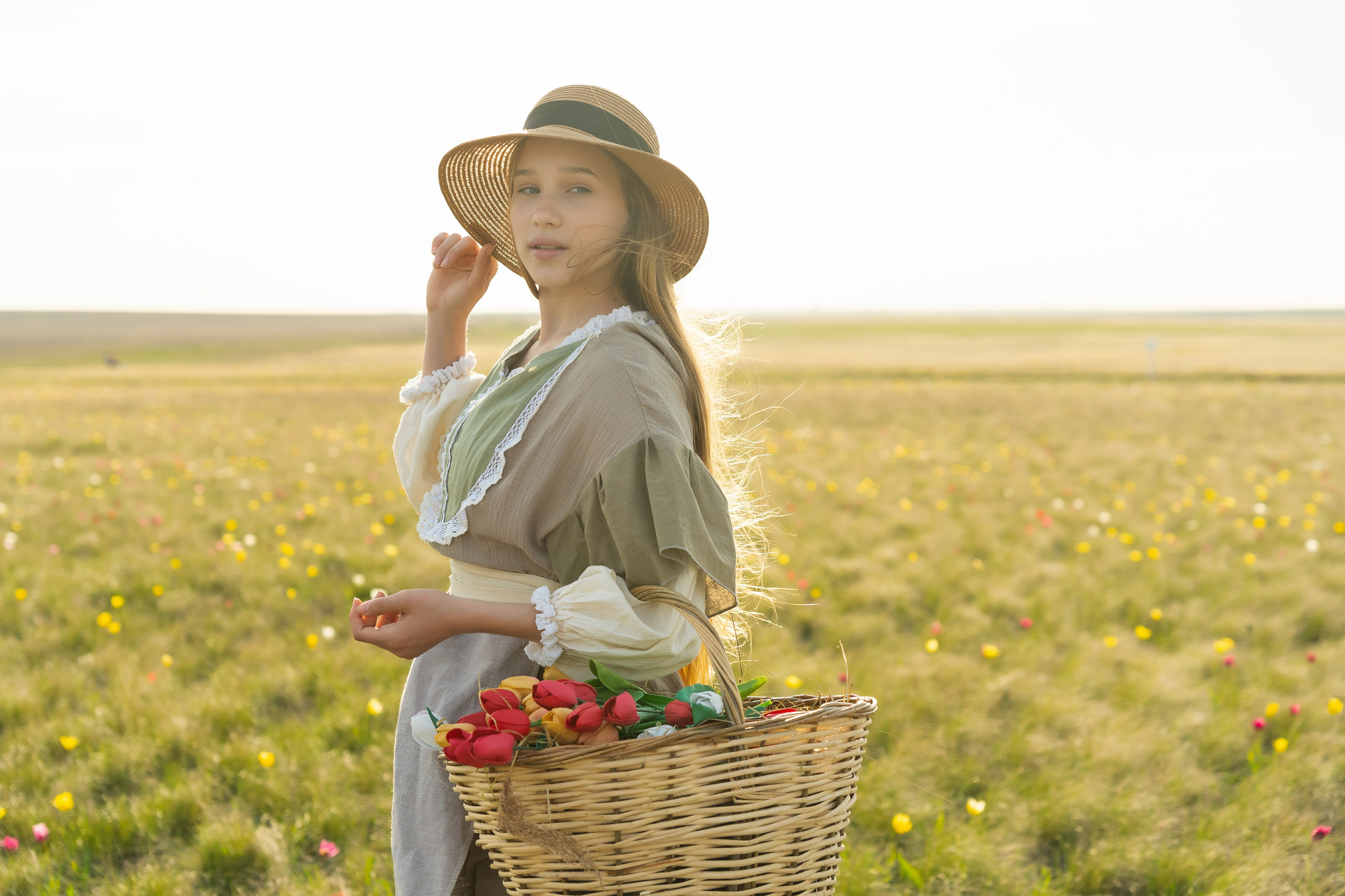 Фотосессия в поле. Фотограф Саратов/Энгельс