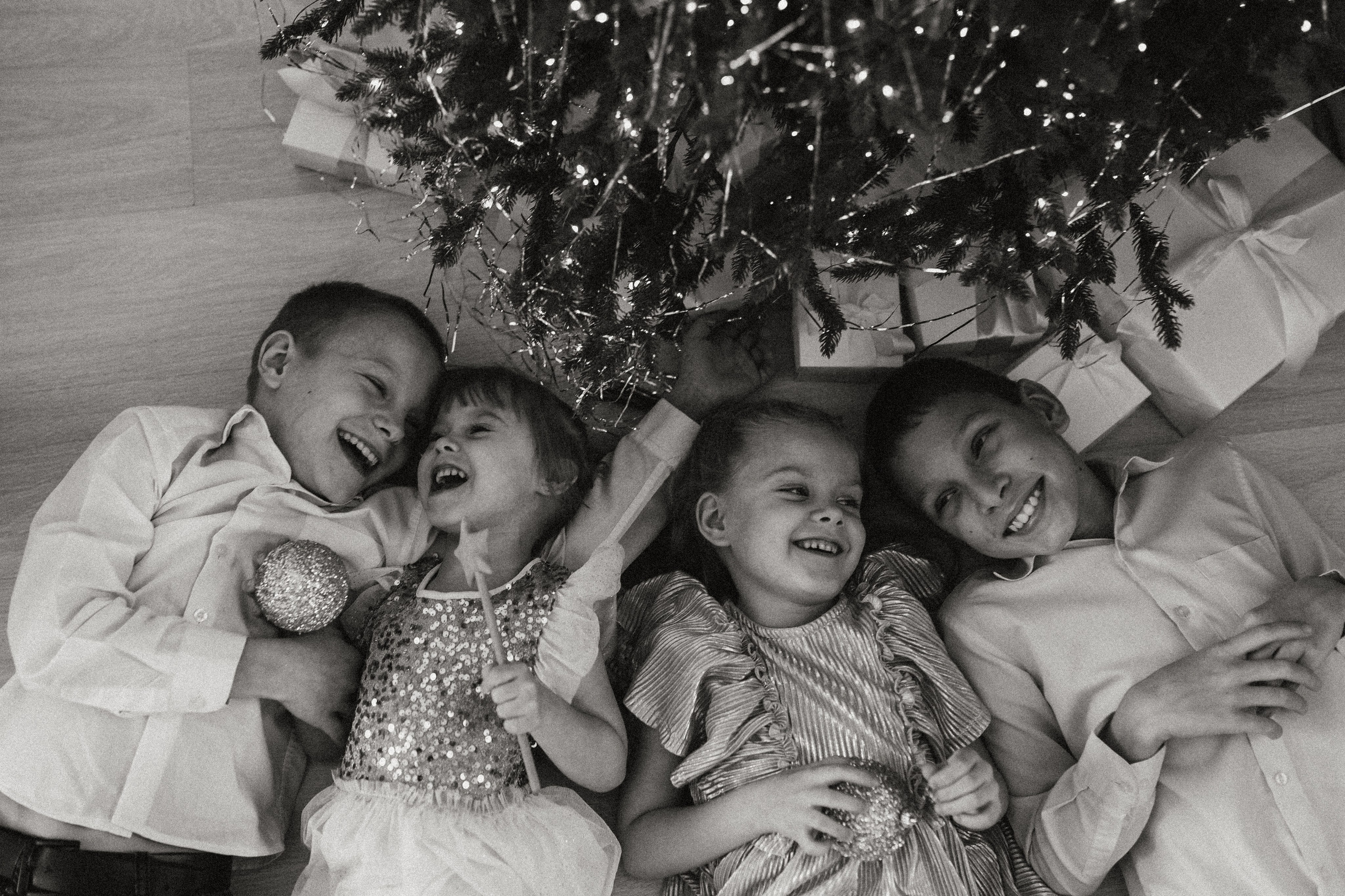 Андрей, Лариса, Егор, Тимур, Лера и Наташа. Семейный фотограф в Новороссийске и Анапе Александра Яковлева