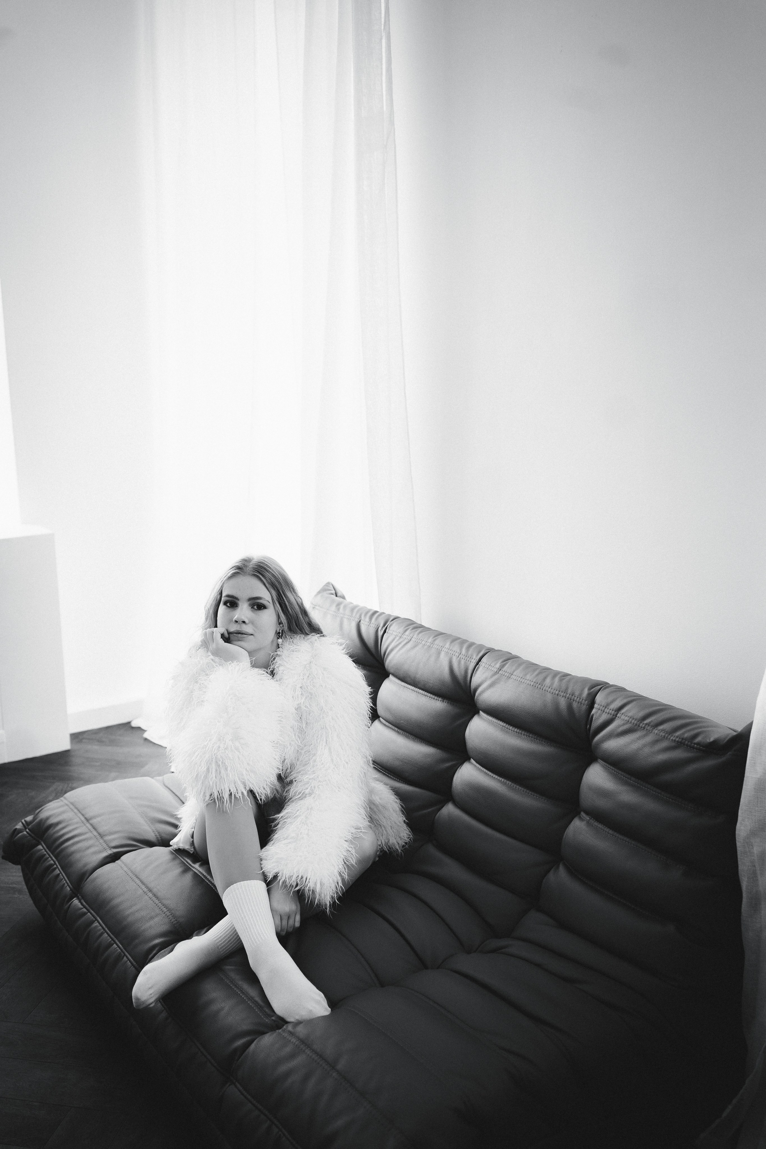 Полина. Главная