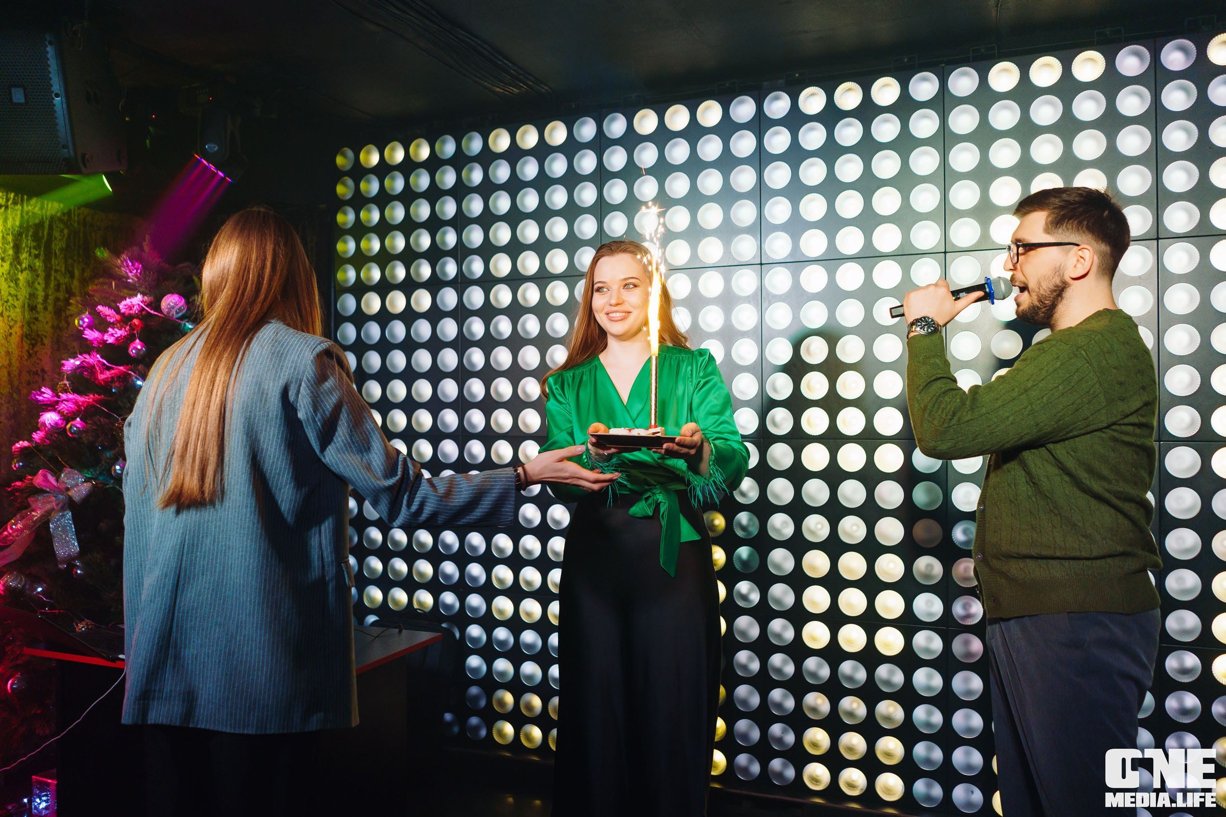 Фоторепортаж из караоке-клуба Эйфория. One Media Life: фоторепортажи, фотоотчеты с мероприятий и заведений