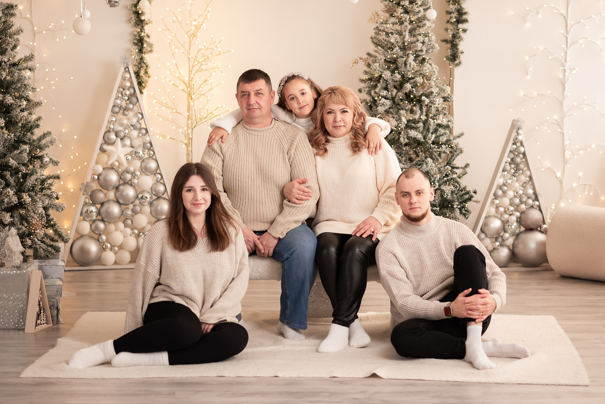 Новогодняя фотосессия большой семьи. Фотограф новорожденных Екатеринбург, Первоуральск