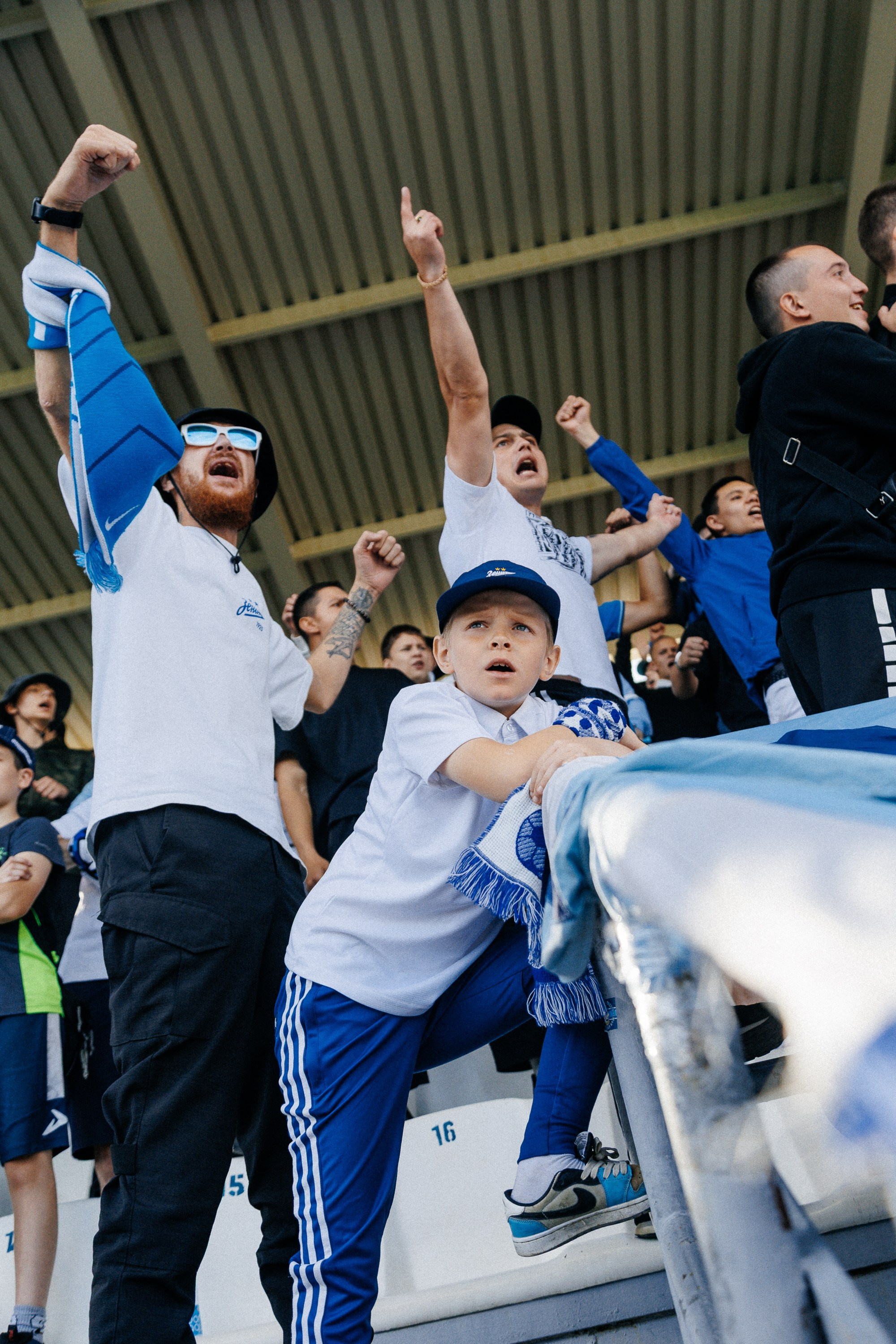 ФК ЧЕЛЯБИНСК Х ФК ВОЛГА. Репортажный фотограф Макс Брагин