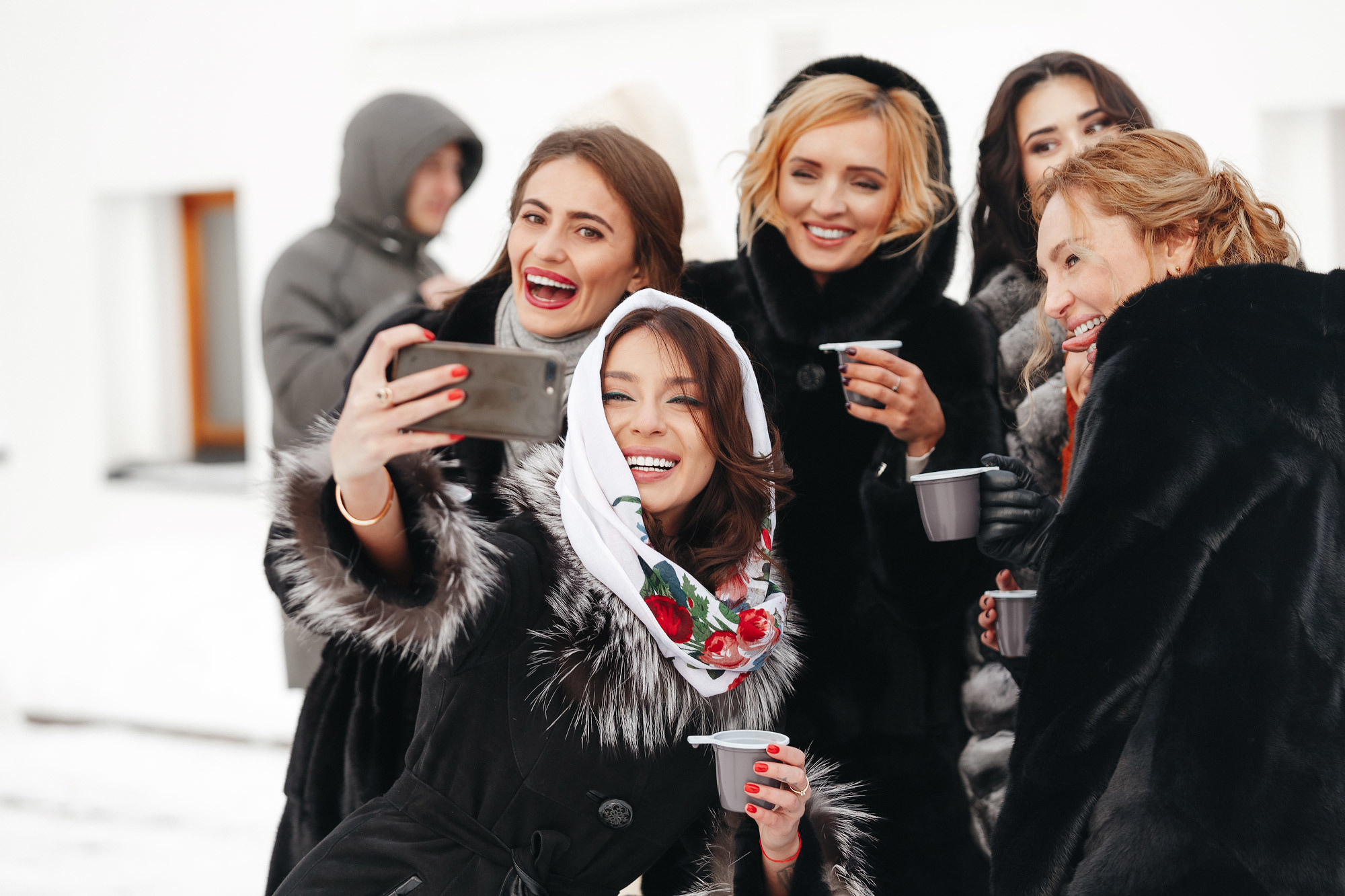 Свадьба в Пушкарской слободе, г. Суздаль, Россия. Фотограф Сергей Наставник. Рекламная фотосъемка любой сложности