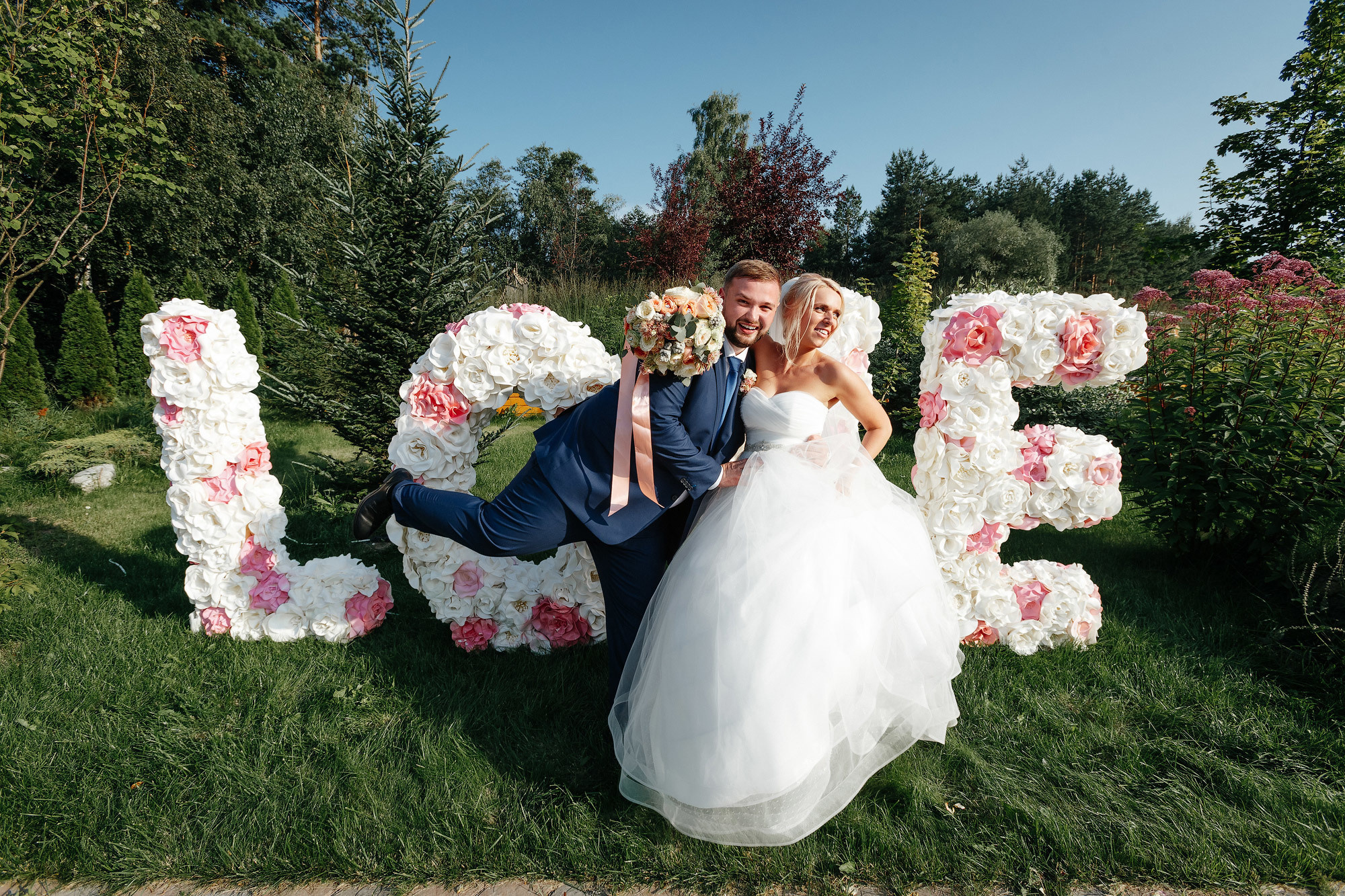 Свадьба в Артилэнд, г. Балашиха, Россия. Фотограф Сергей Наставник. Рекламная фотосъемка любой сложности