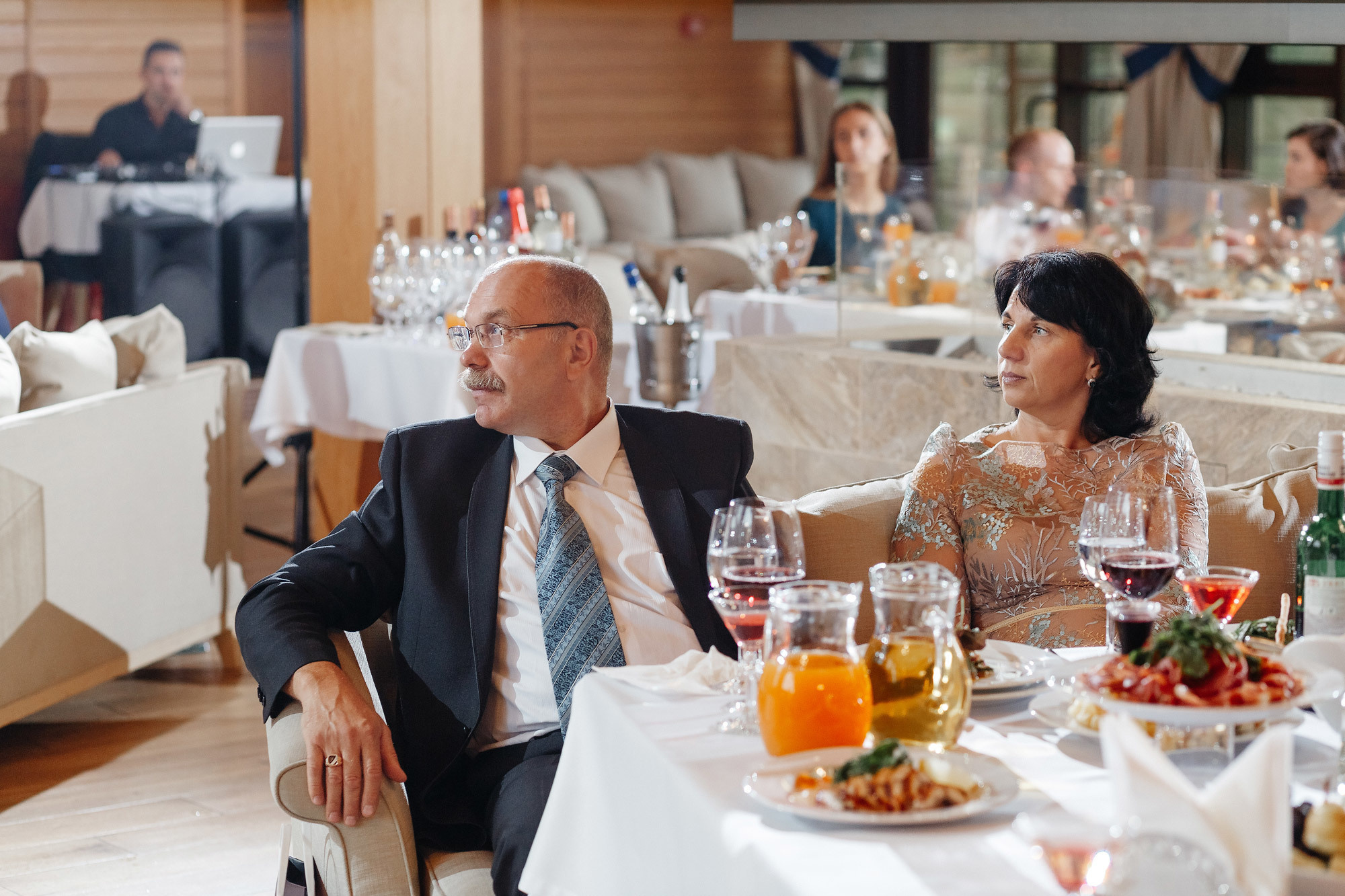 Свадьба в Доброграде, Россия. Фотограф Сергей Наставник. Рекламная фотосъемка любой сложности