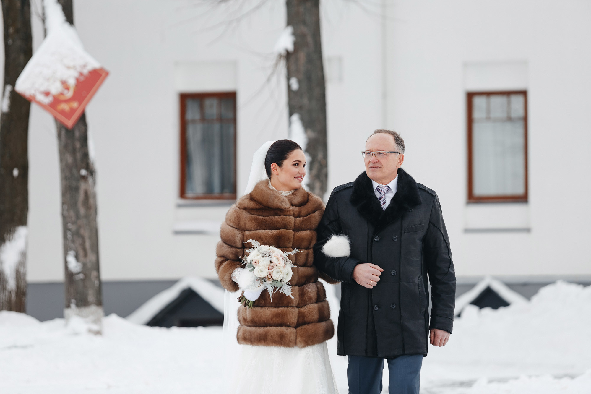 Свадьба в Пушкарской слободе, г. Суздаль, Россия. Фотограф Сергей Наставник. Рекламная фотосъемка любой сложности