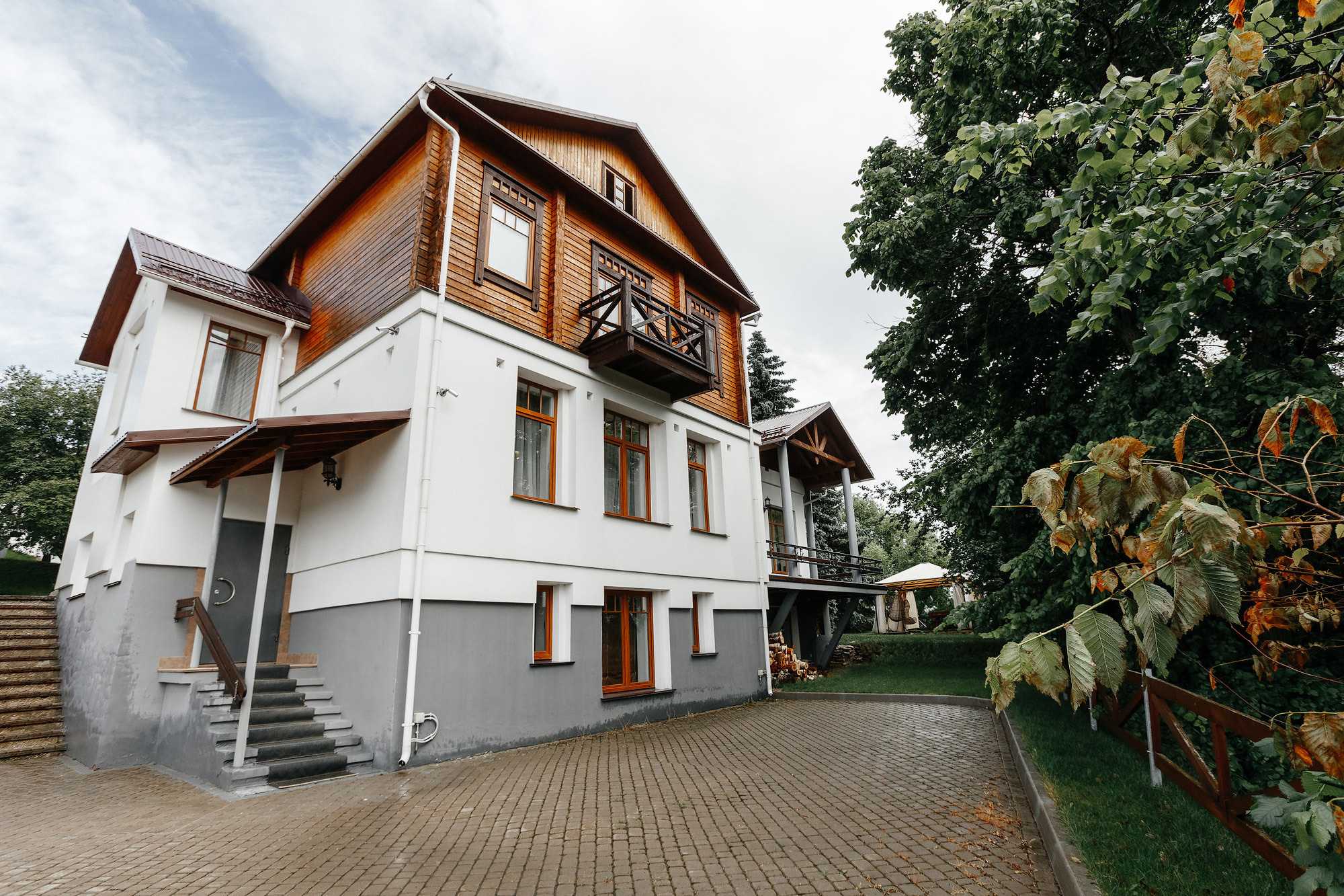 Wedding in Voznesenskaya Sloboda, Vladimir, Russia. Свадебный и Fashion-фотограф в Москве Сергей Наставник
