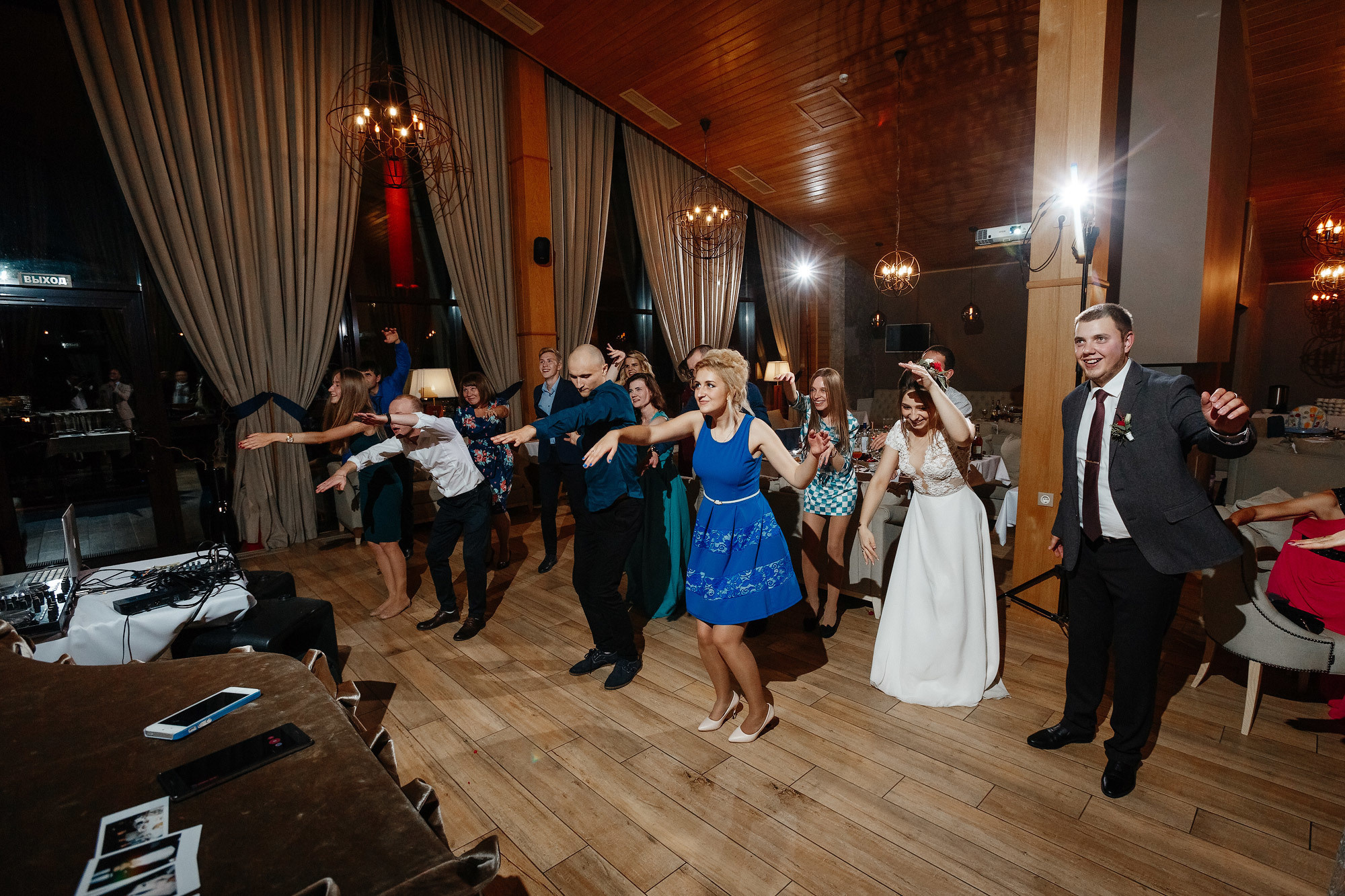 Свадьба в Доброграде, Россия. Фотограф Сергей Наставник. Рекламная фотосъемка любой сложности