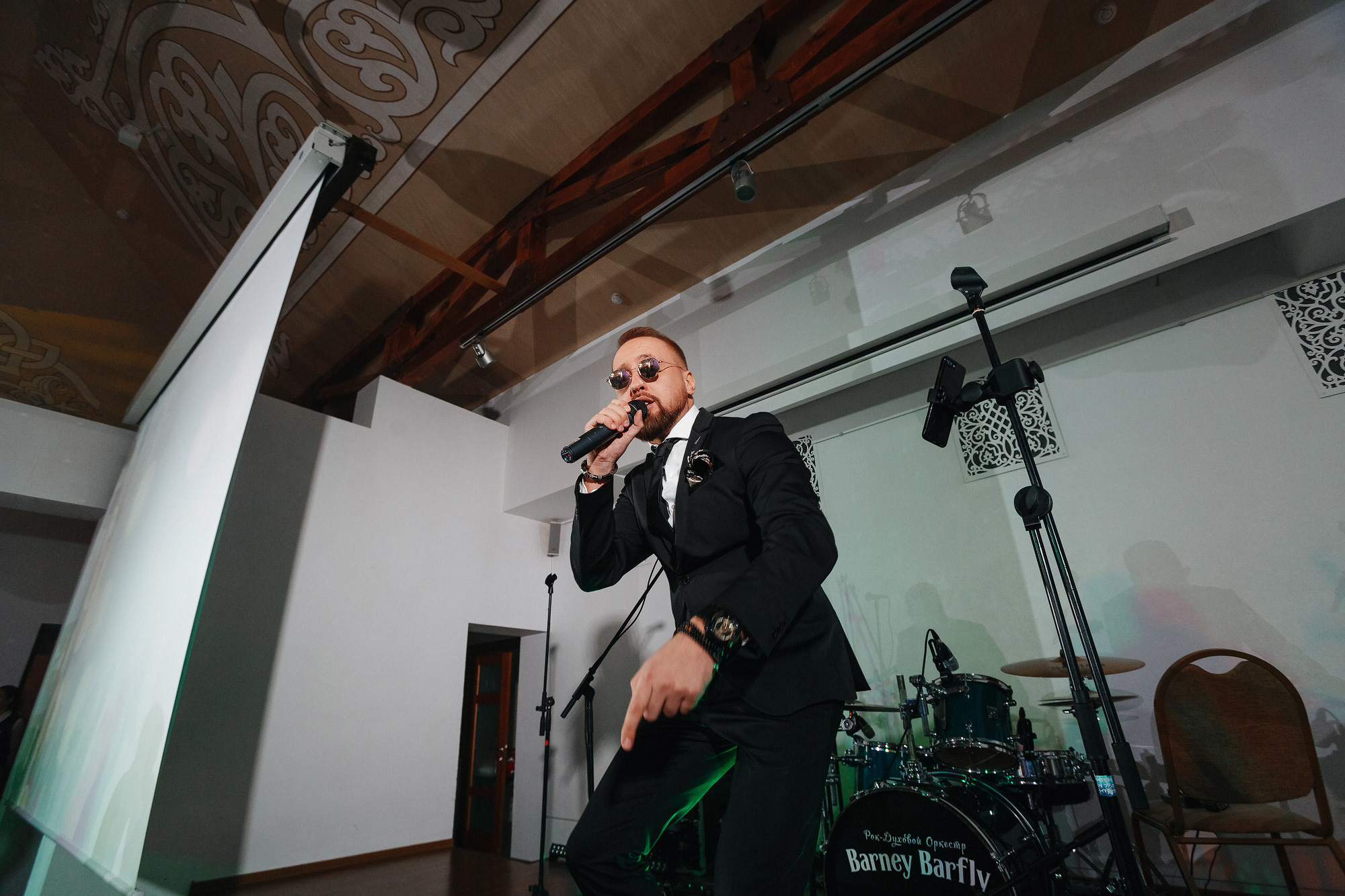 Свадьба в Пушкарской слободе, г. Суздаль, Россия. Фотограф Сергей Наставник. Рекламная фотосъемка любой сложности