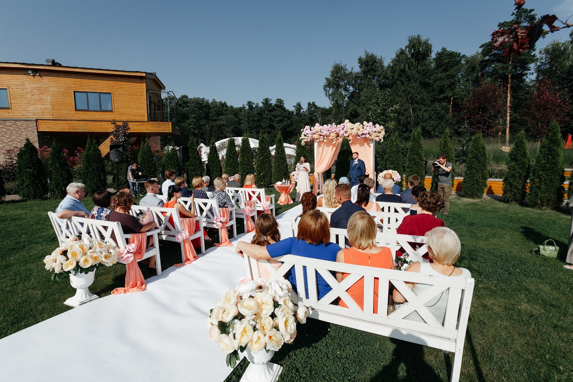 Свадьба в Артилэнд, г. Балашиха, Россия. Фотограф Сергей Наставник. Рекламная фотосъемка любой сложности