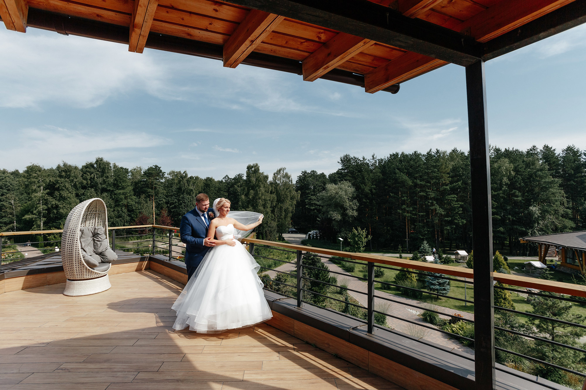 Свадьба в Артилэнд, г. Балашиха, Россия. Фотограф Сергей Наставник. Рекламная фотосъемка любой сложности