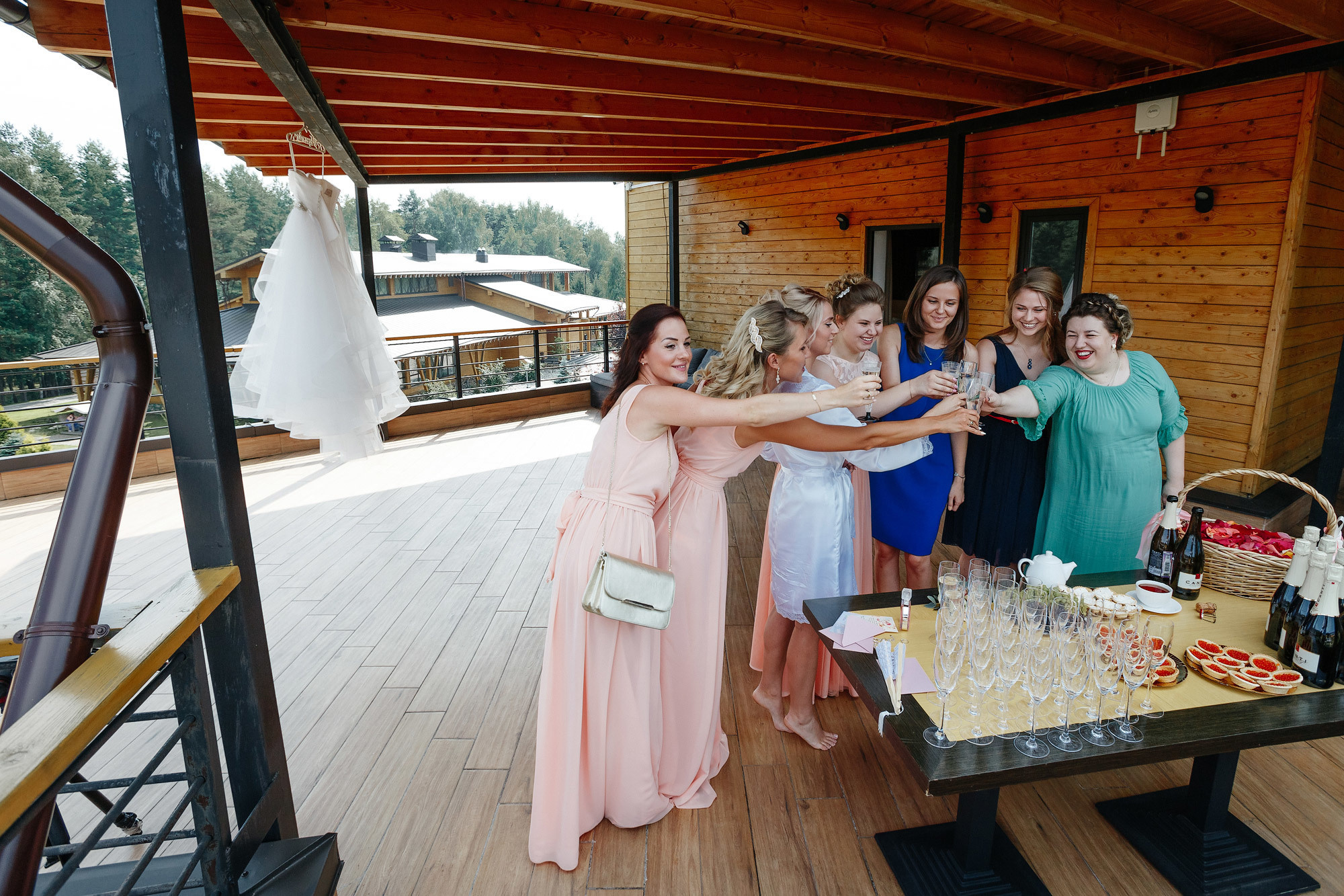 Свадьба в Артилэнд, г. Балашиха, Россия. Фотограф Сергей Наставник. Рекламная фотосъемка любой сложности