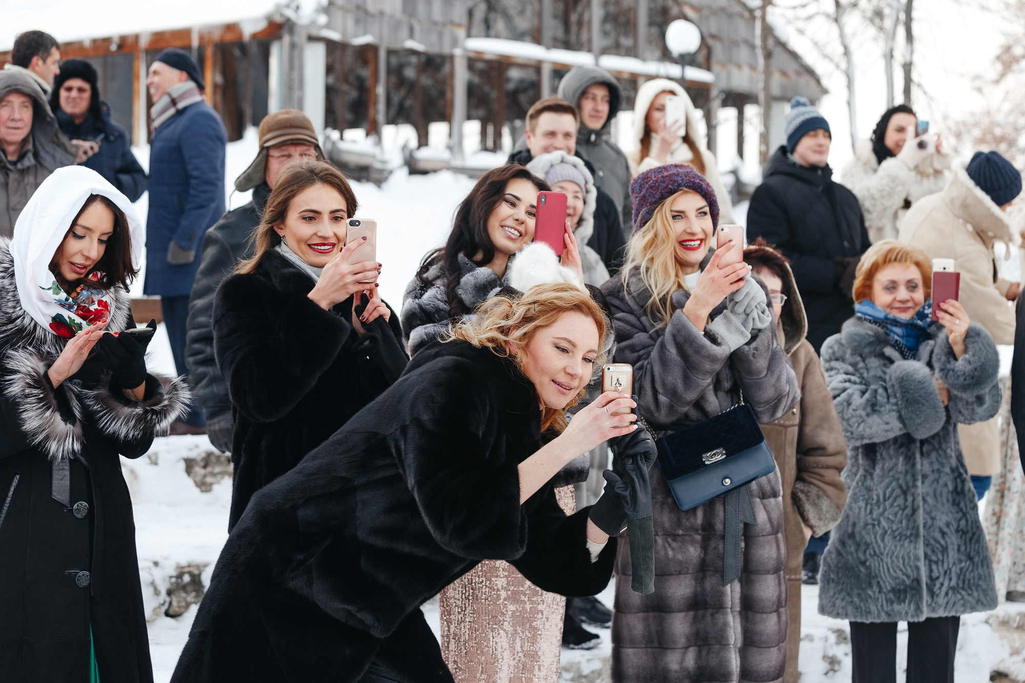 Свадьба в Пушкарской слободе, г. Суздаль, Россия. Фотограф Сергей Наставник. Рекламная фотосъемка любой сложности