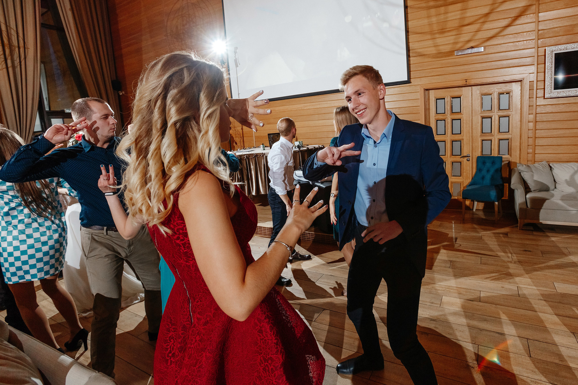 Свадьба в Доброграде, Россия. Фотограф Сергей Наставник. Рекламная фотосъемка любой сложности