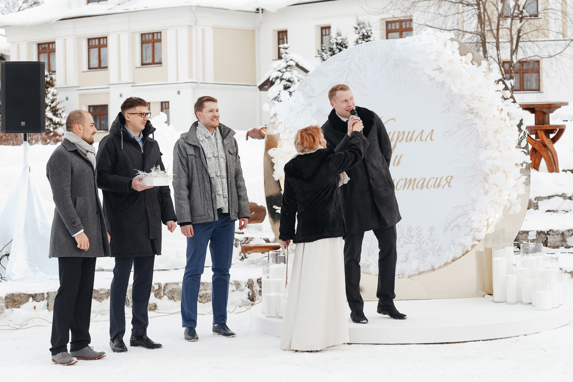 Свадьба в Пушкарской слободе, г. Суздаль, Россия. Фотограф Сергей Наставник. Рекламная фотосъемка любой сложности