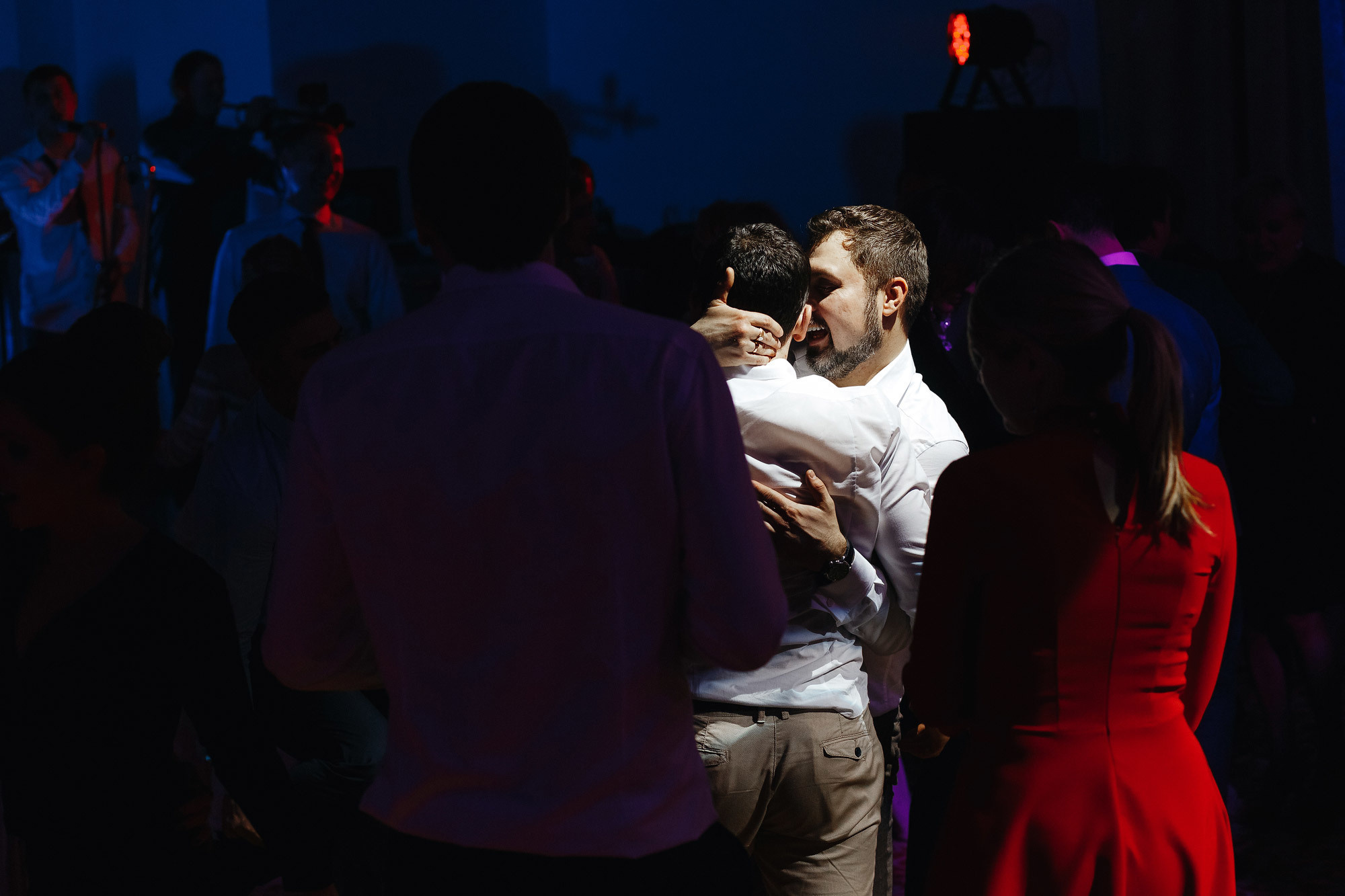 Свадьба в Пушкарской слободе, г. Суздаль, Россия. Фотограф Сергей Наставник. Рекламная фотосъемка любой сложности