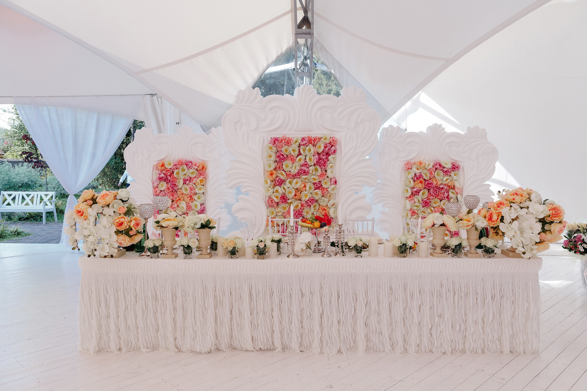 Свадьба в Артилэнд, г. Балашиха, Россия. Фотограф Сергей Наставник. Рекламная фотосъемка любой сложности